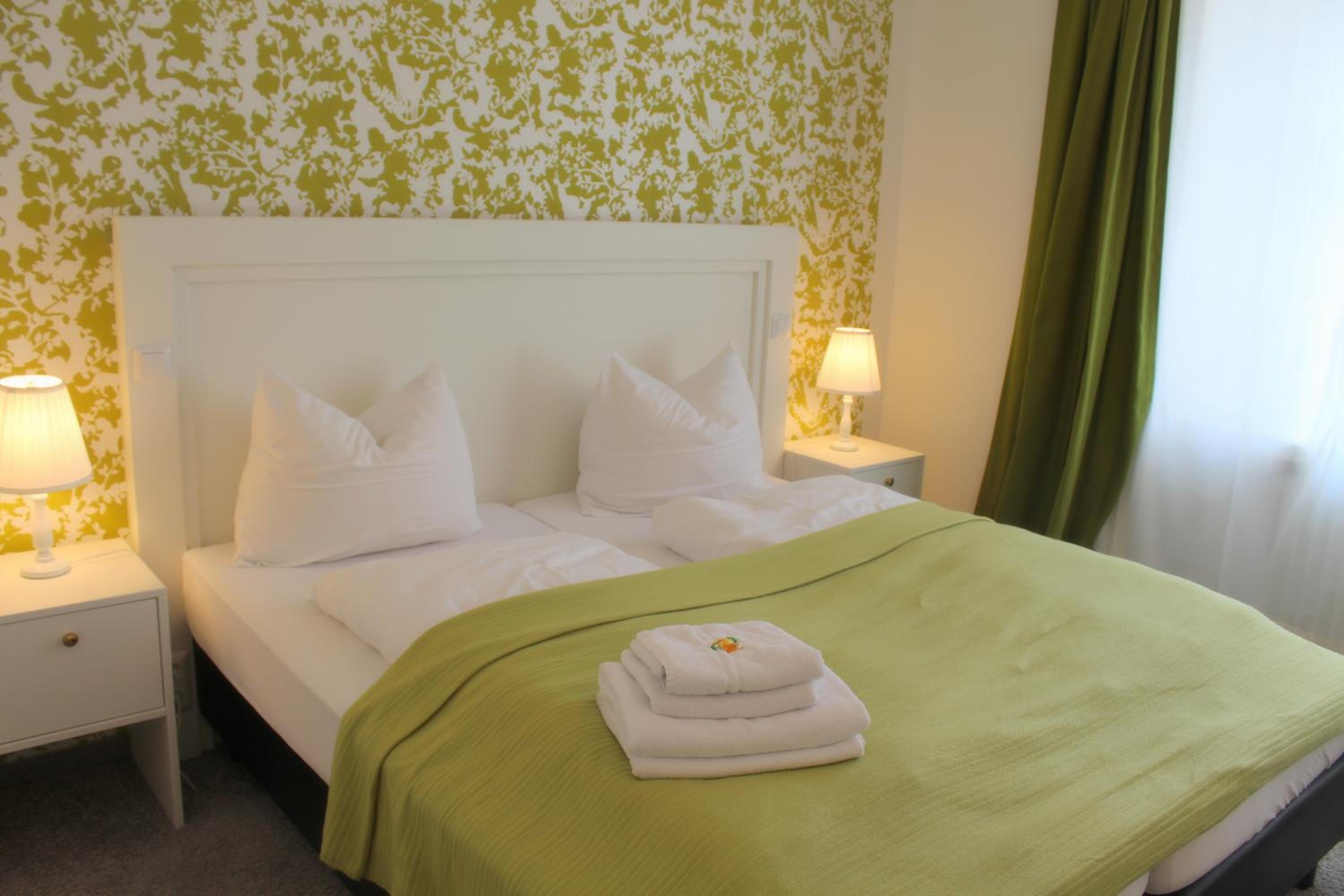 Standard Double Room - Photo 2