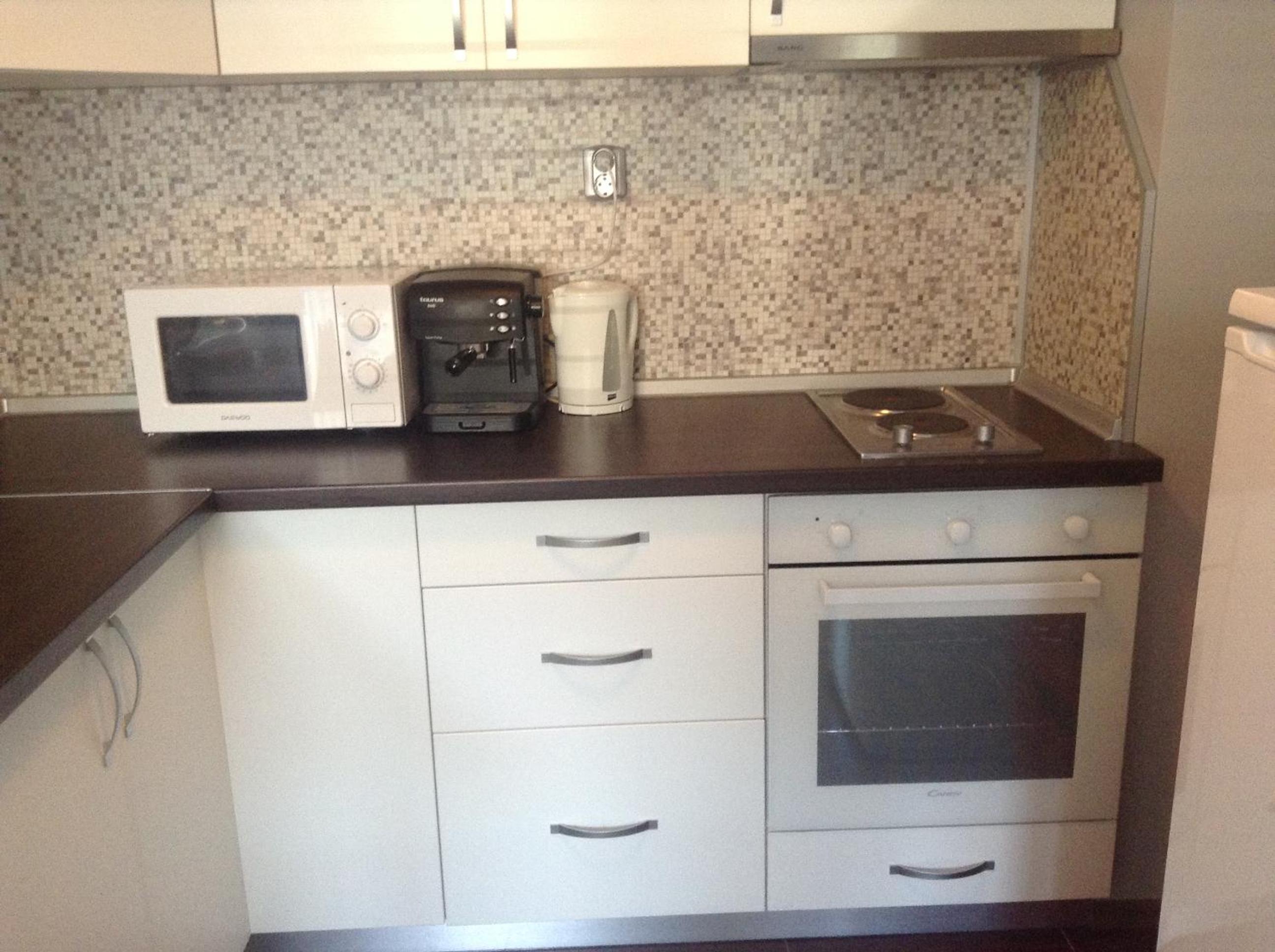 One-Bedroom Apartment - Photo 10