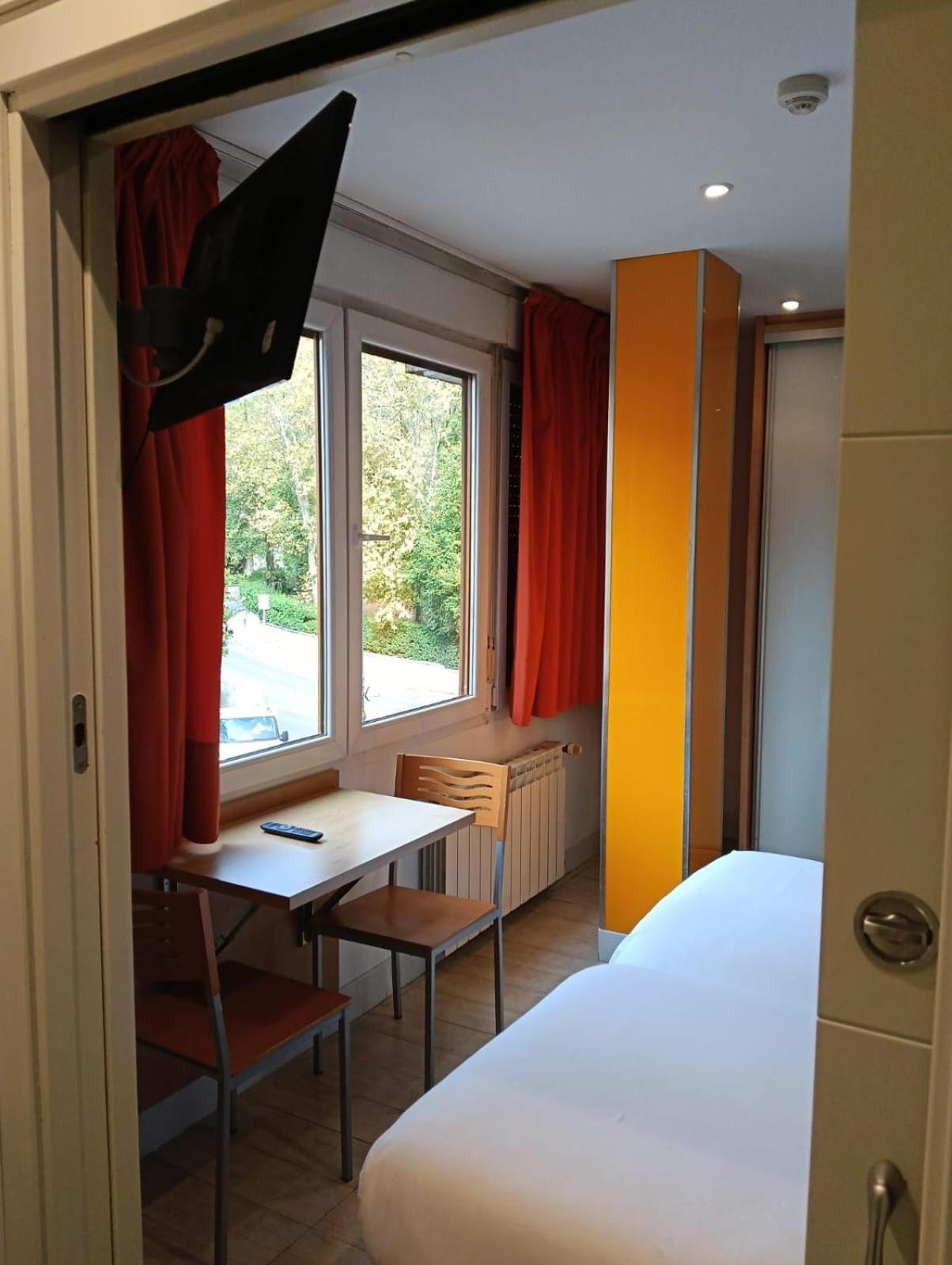 Classic Quadruple Room photo 2