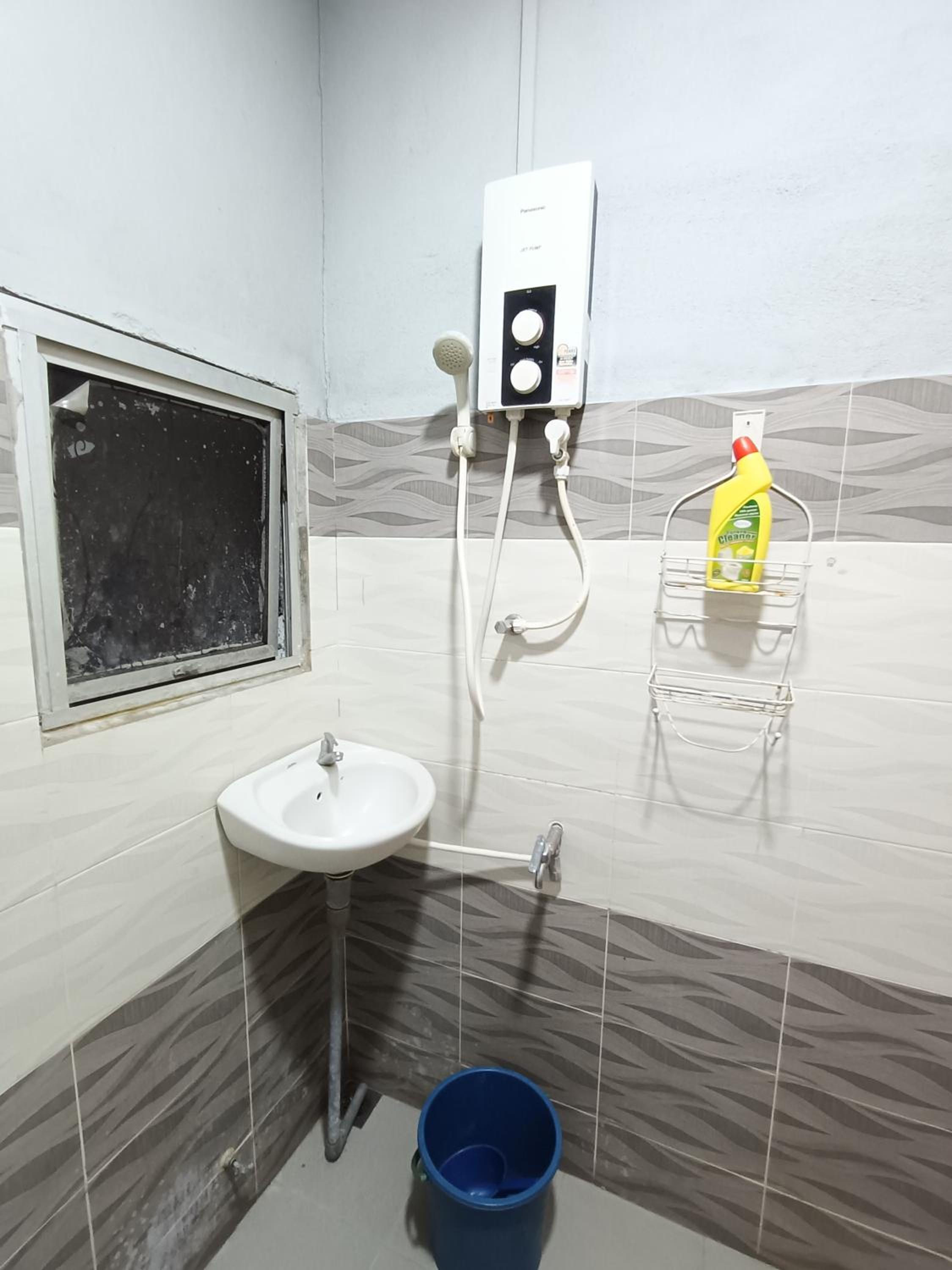 Deluxe Double Room with Shower
