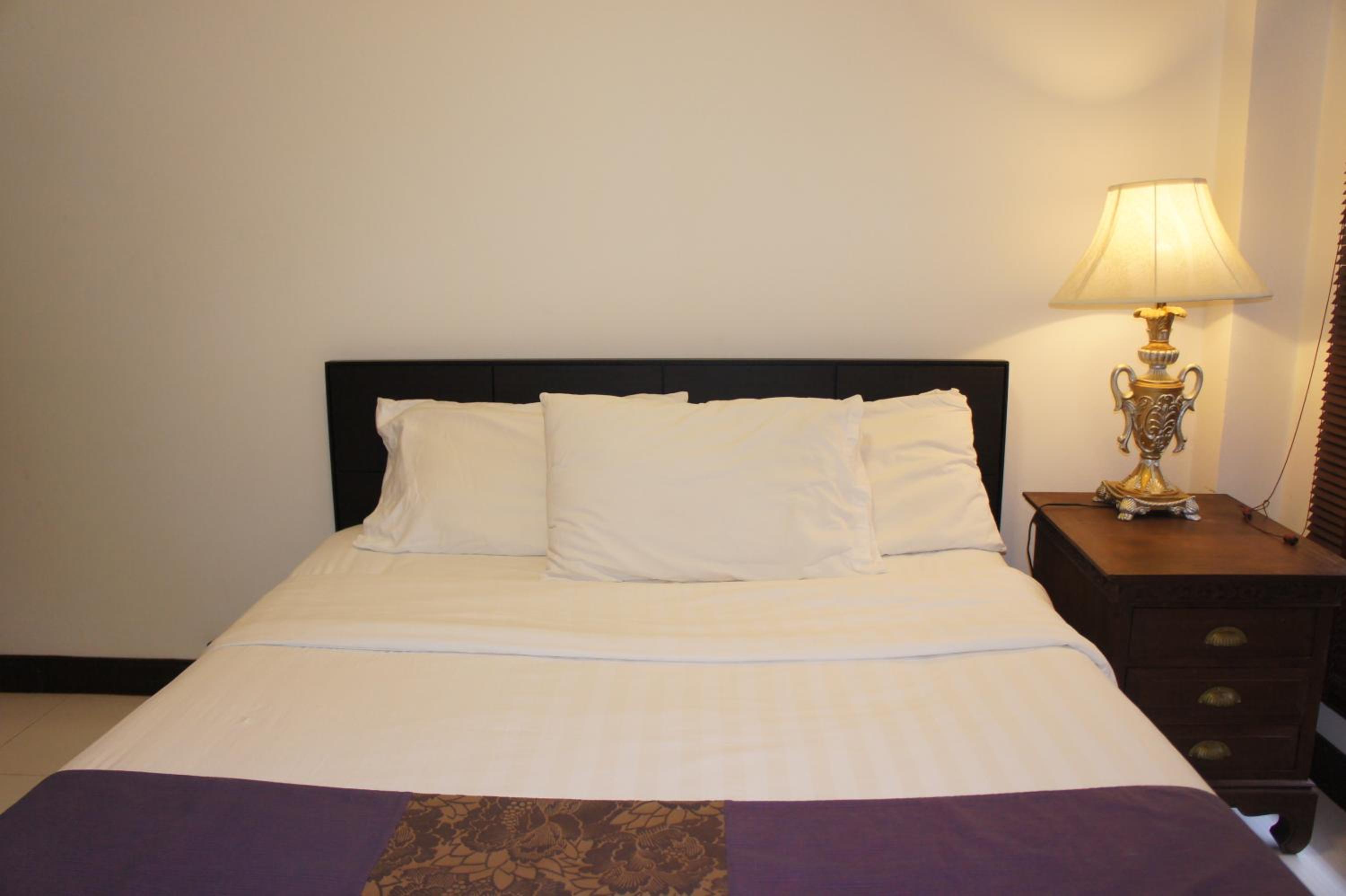 Double Room with Private Bathroom - Photo 4