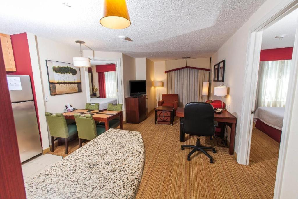 Two-Bedroom Suite - Photo 1