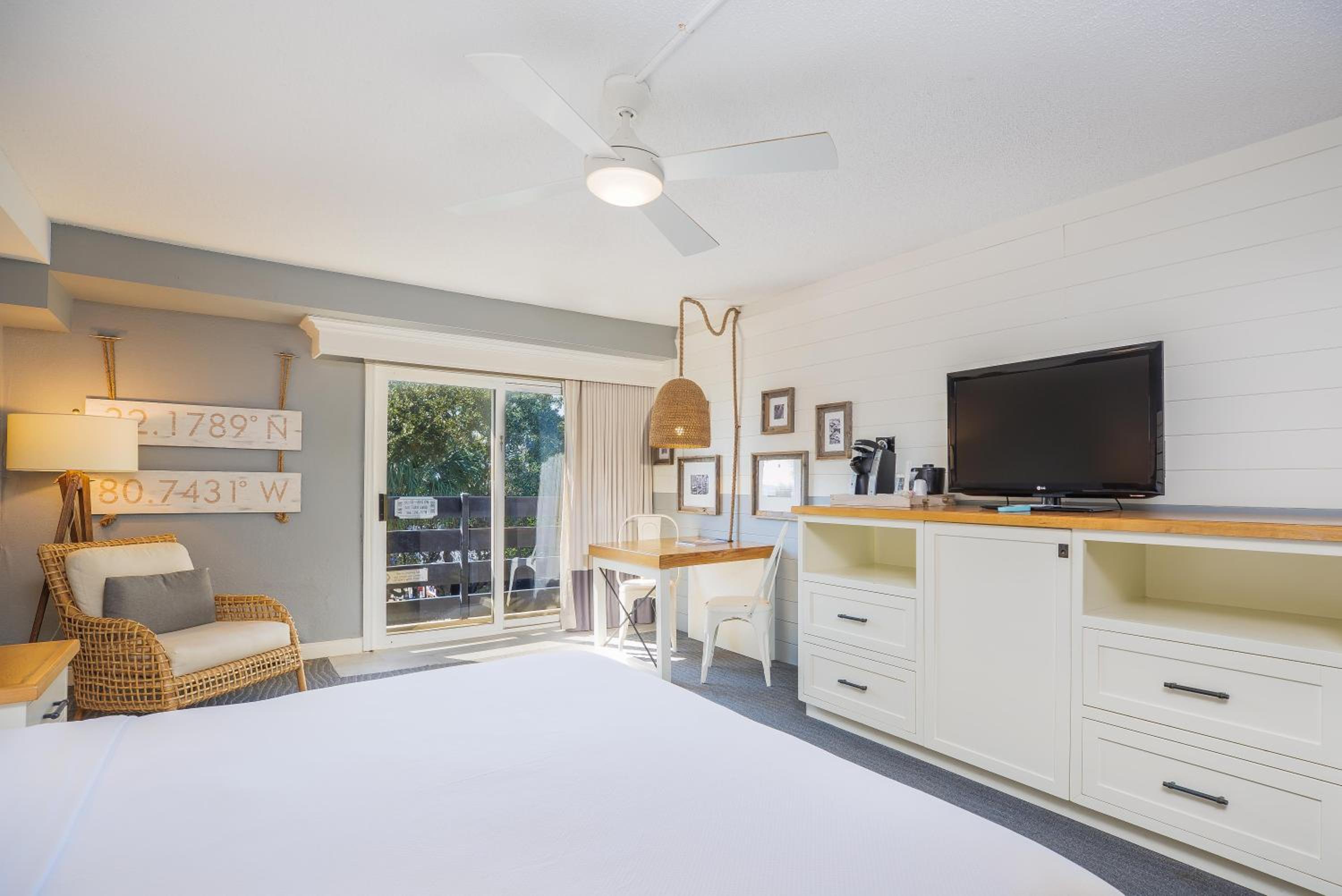 Partial Ocean View King ADA Accessible