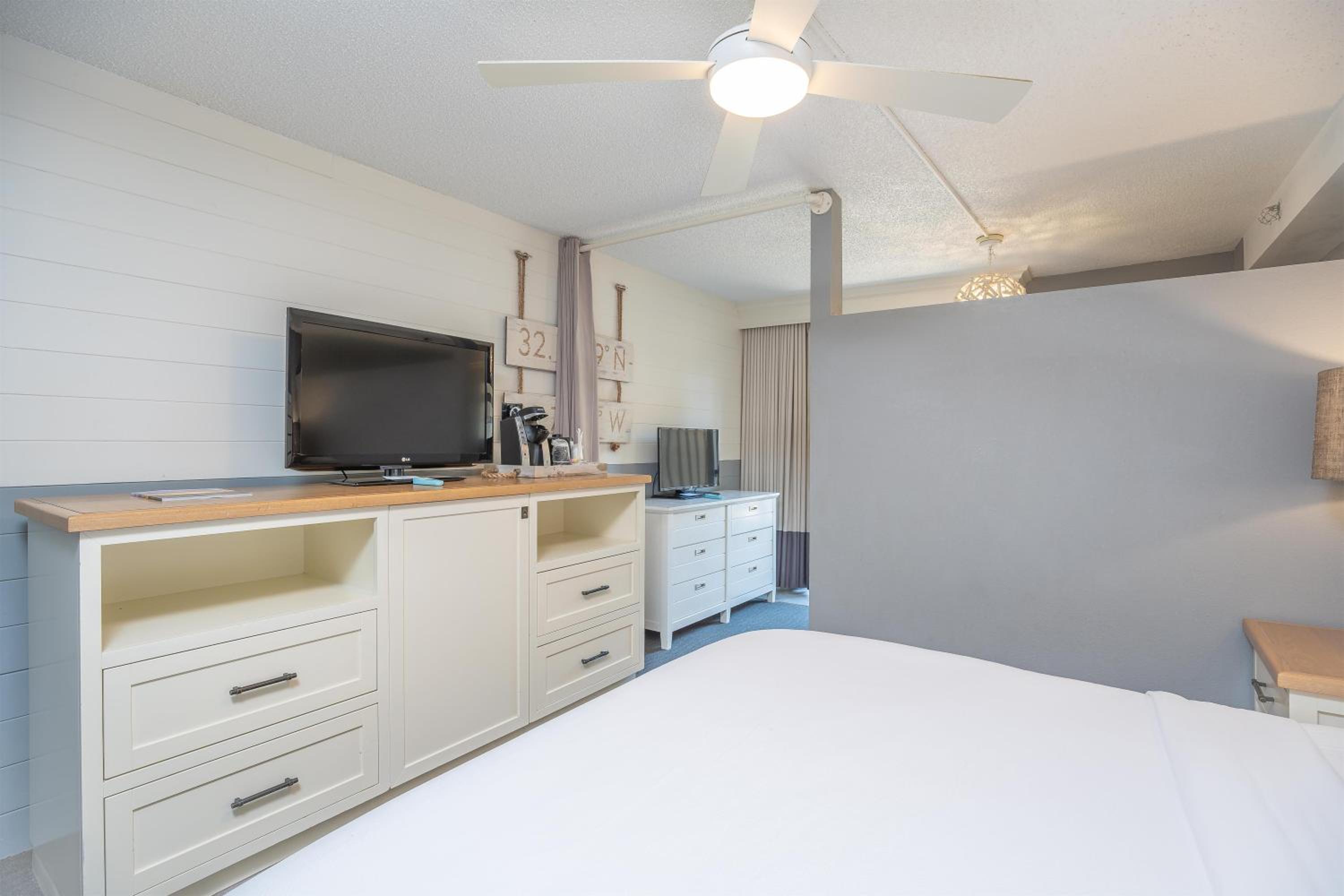 Family Jr. Suite with Patio