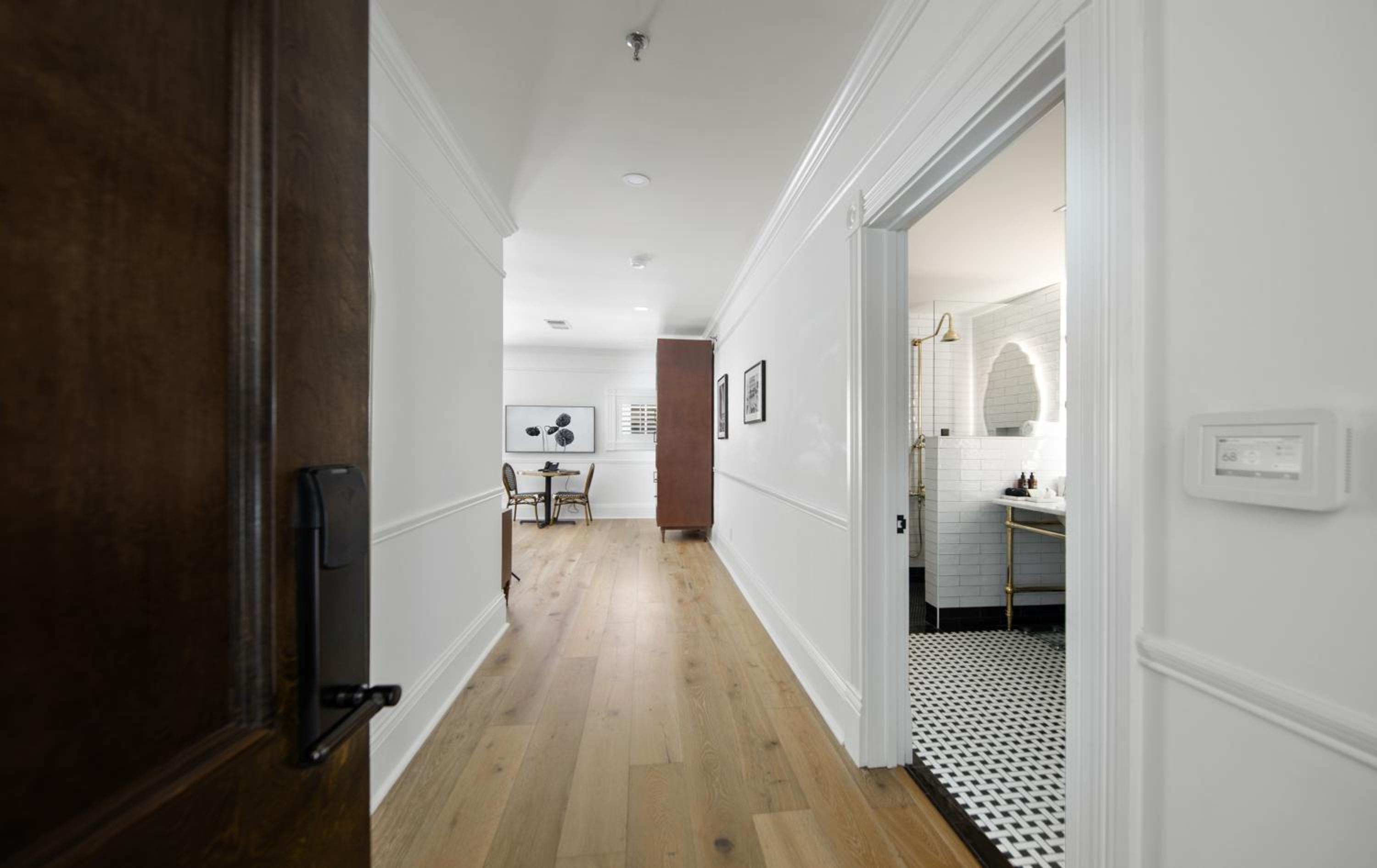 King Room - Disability Access - Photo 5