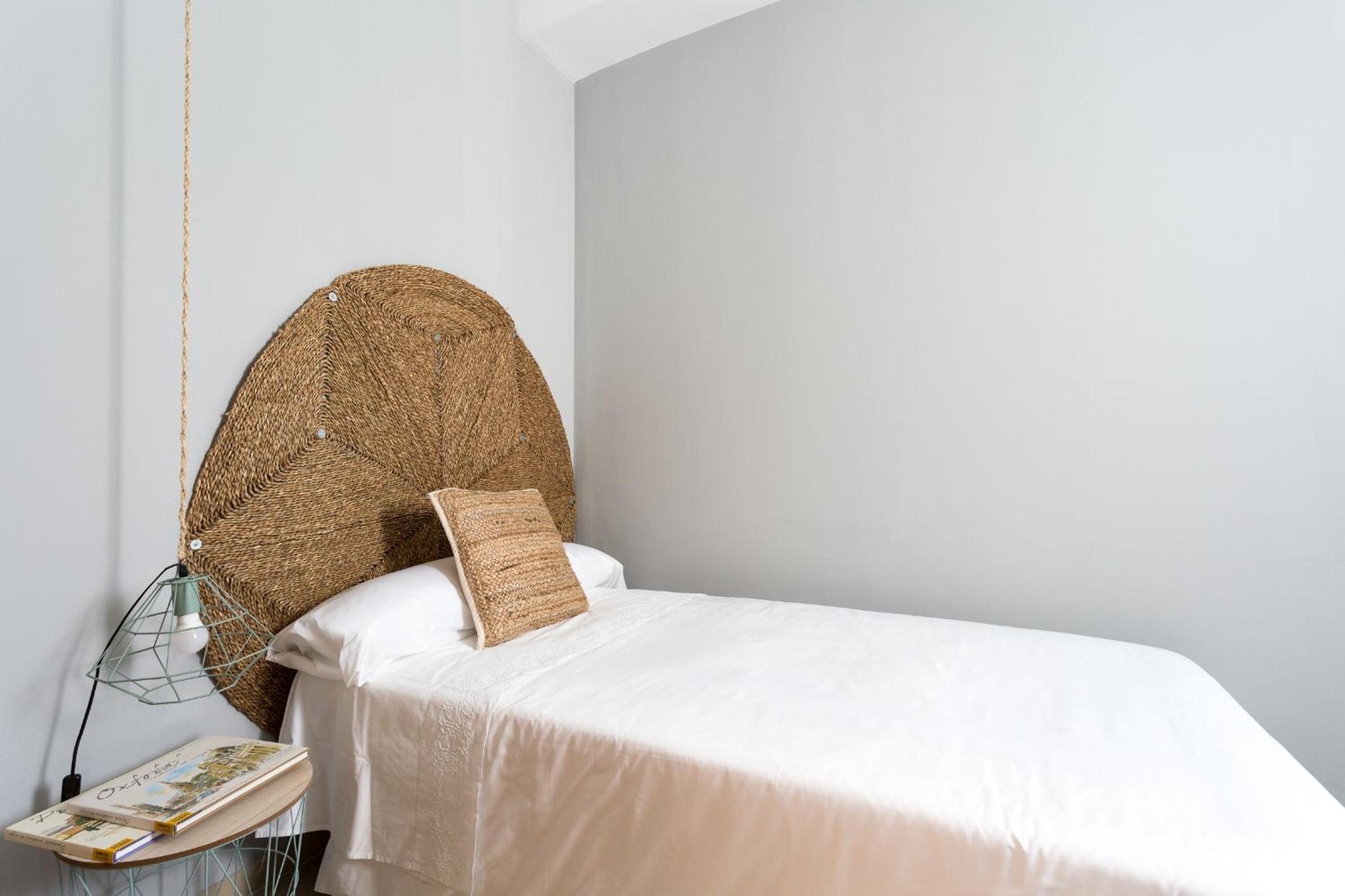 Duplex Attic with Terrace - Photo 23