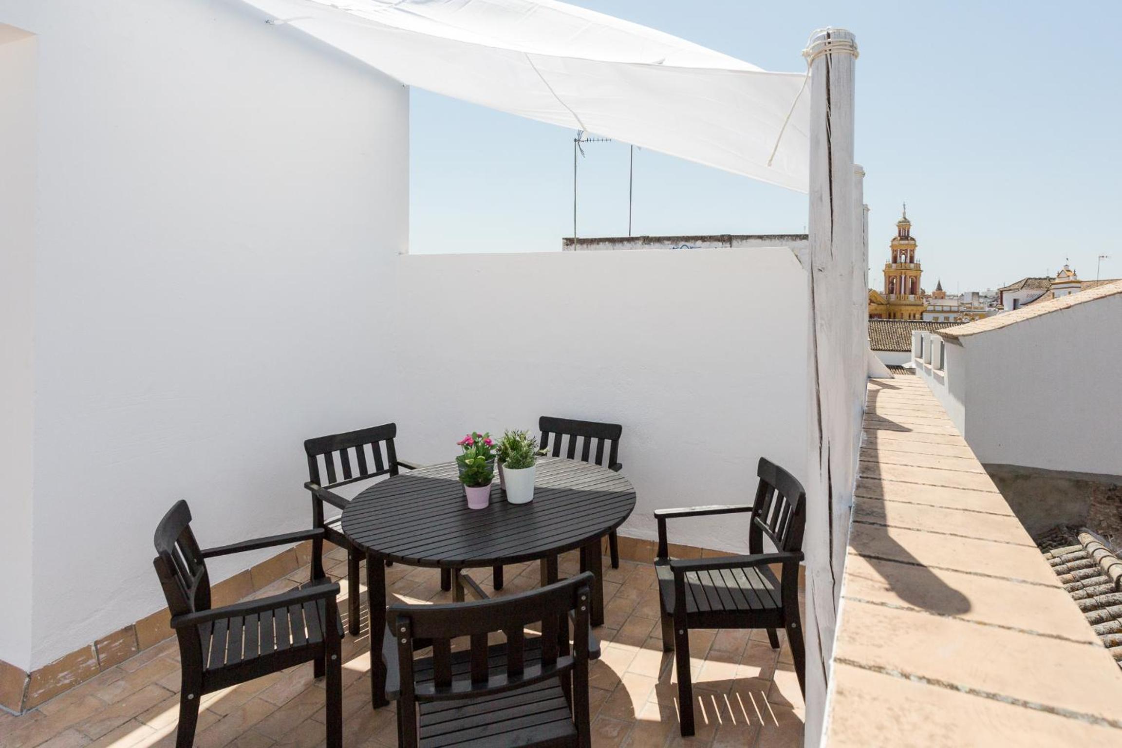 Duplex Attic with Terrace - Photo 4