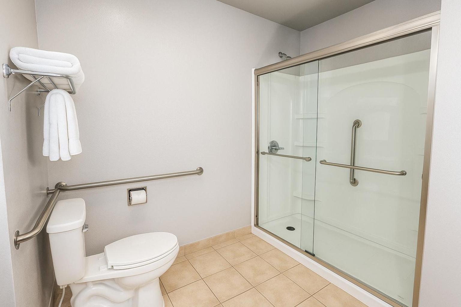 Queen Room with Two Queen Beds - Disability Access