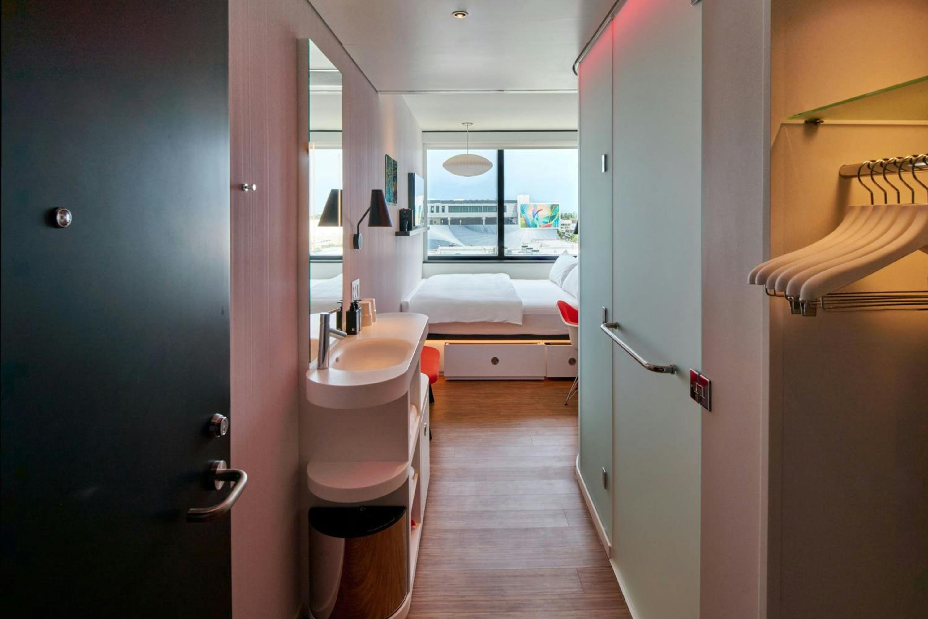 King Room - High Floor - Photo 3