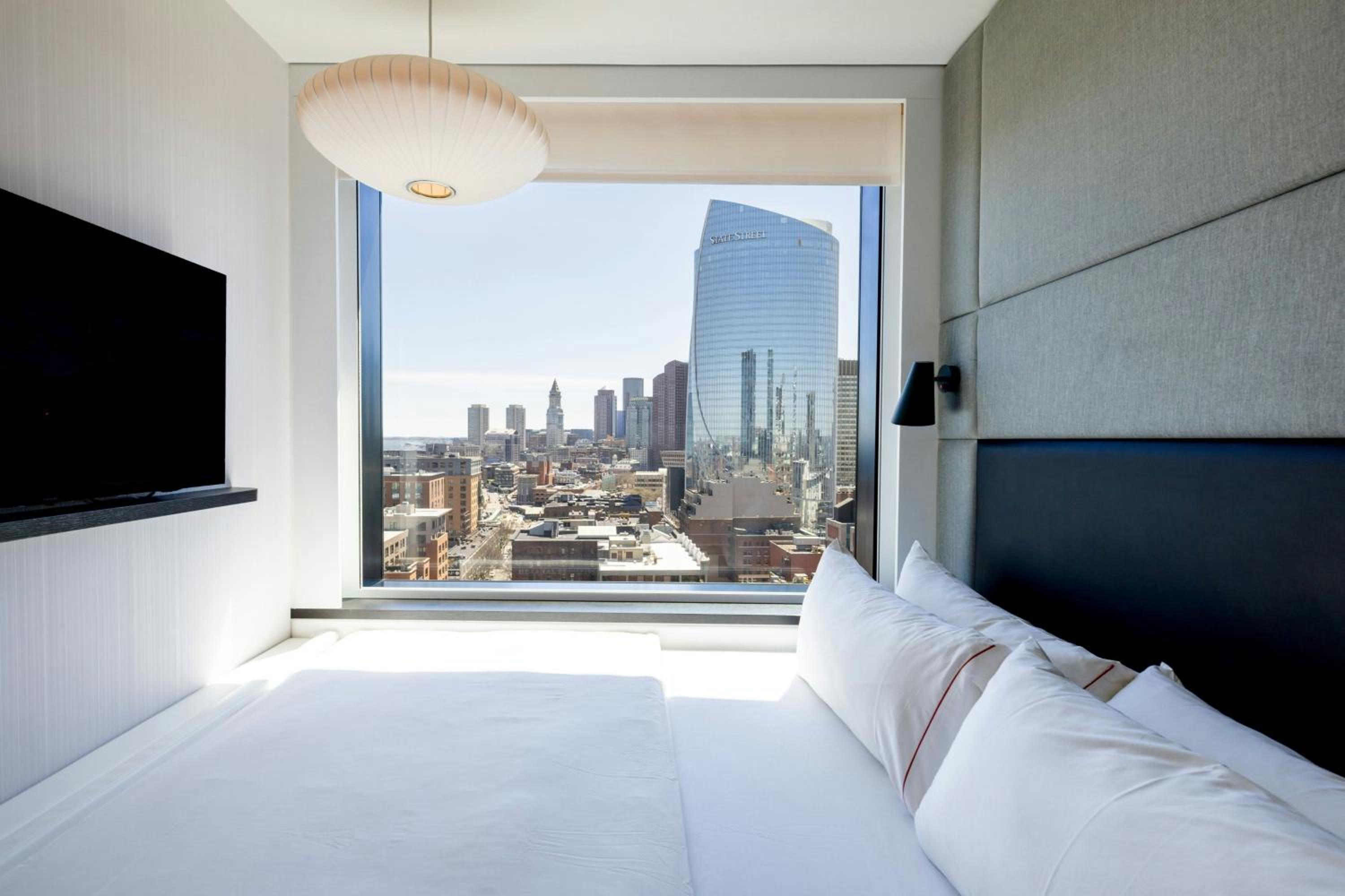 King Room with Premium View thumbnail 5