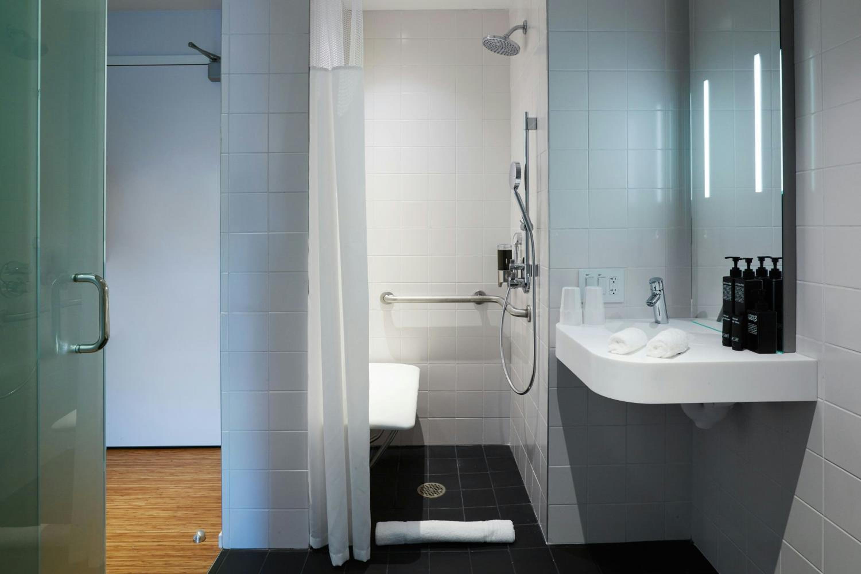 King Room - Accessible
