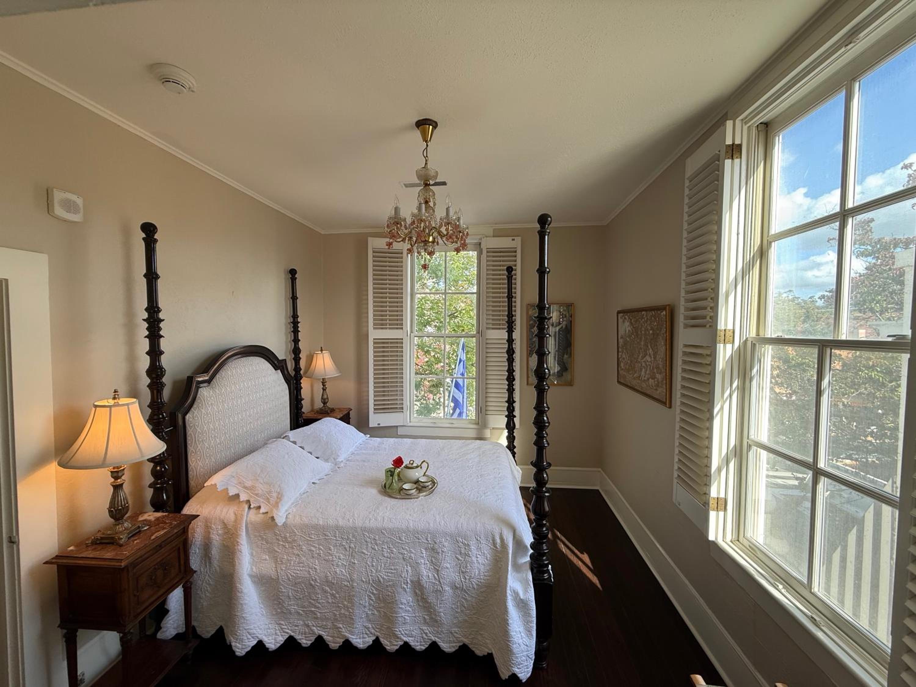 Queen Suite