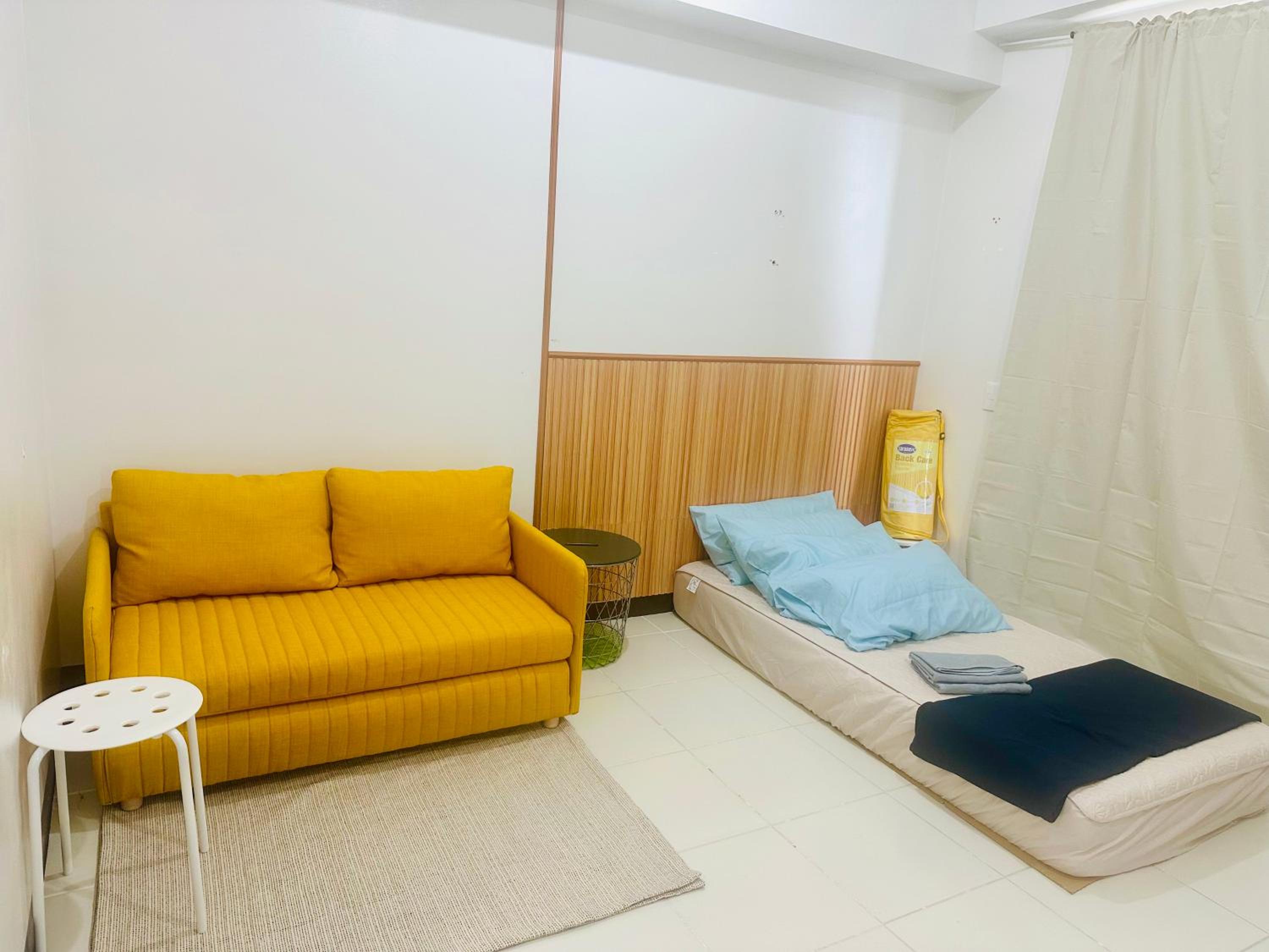 Studio with Balcony