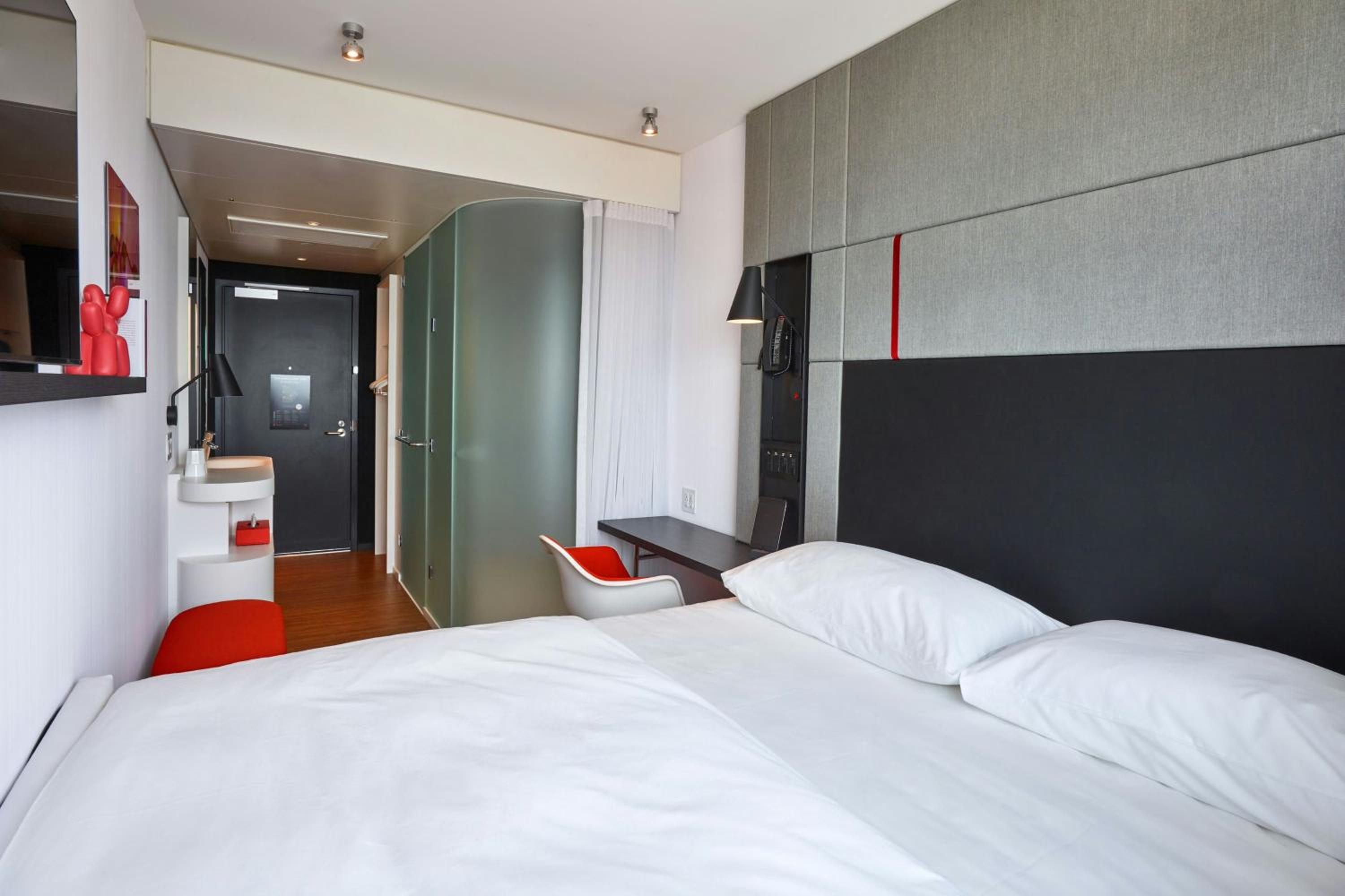 King Room - High Floor - Photo 1
