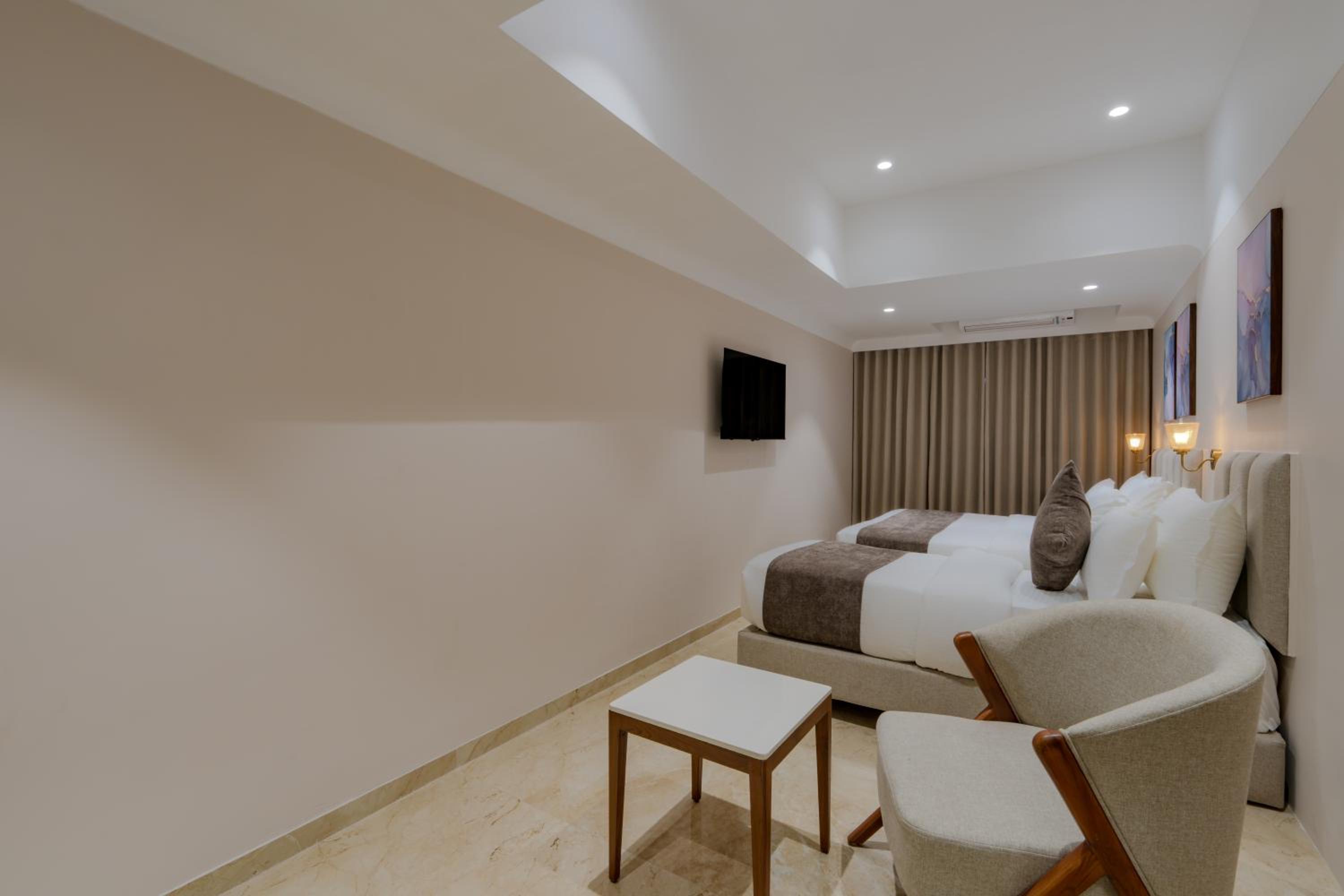 Family Room photo 2