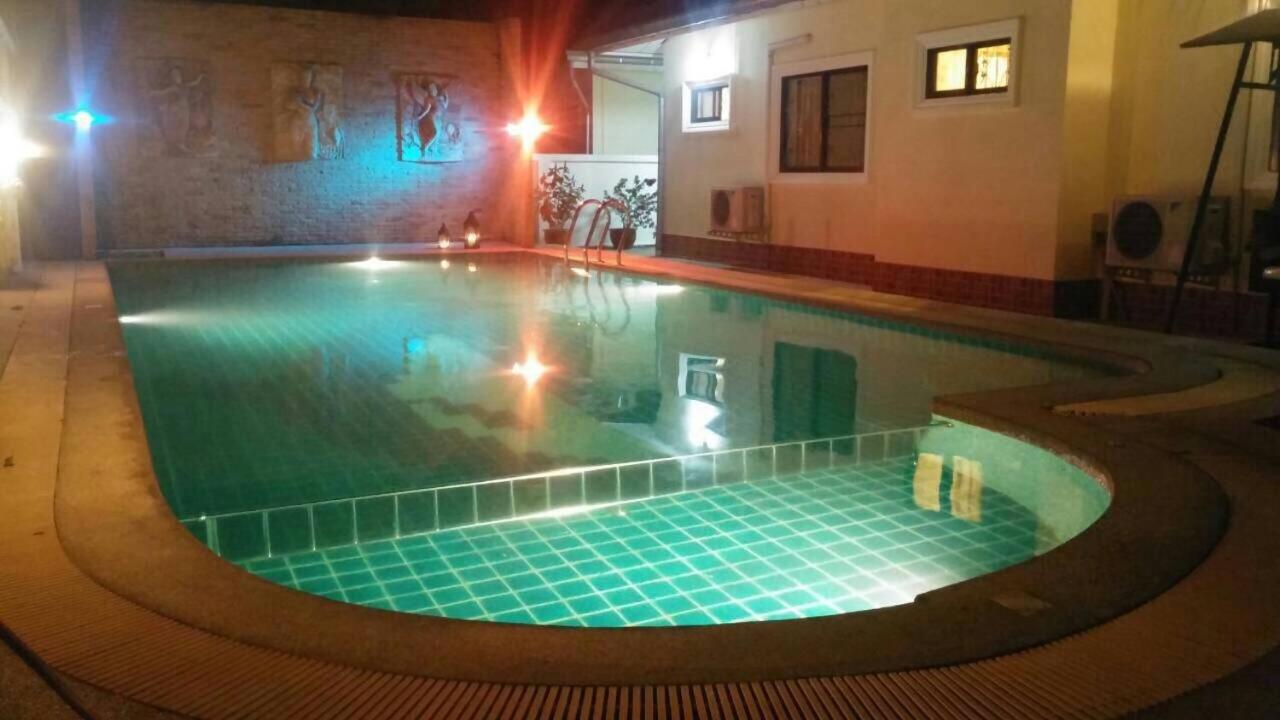 Villa with Private Pool - Photo 45