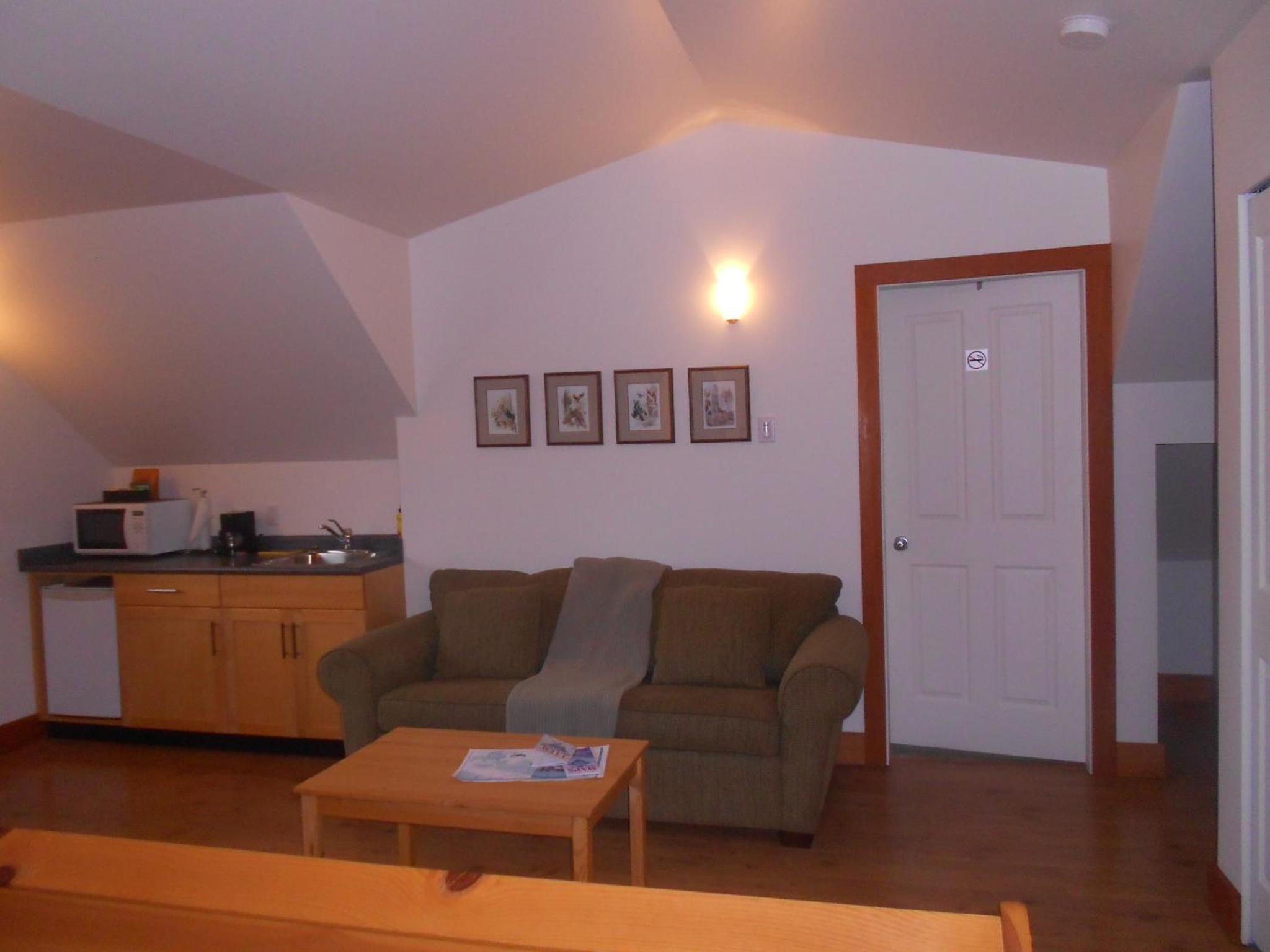 Queen Suite photo 1