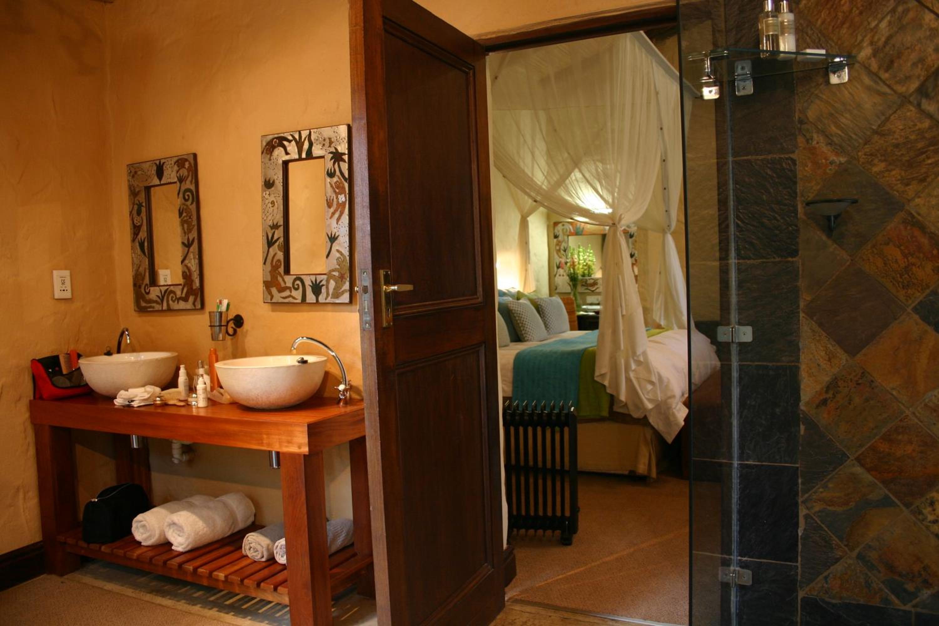 Two-Bedroom Family Suite with Private Pool photo 2