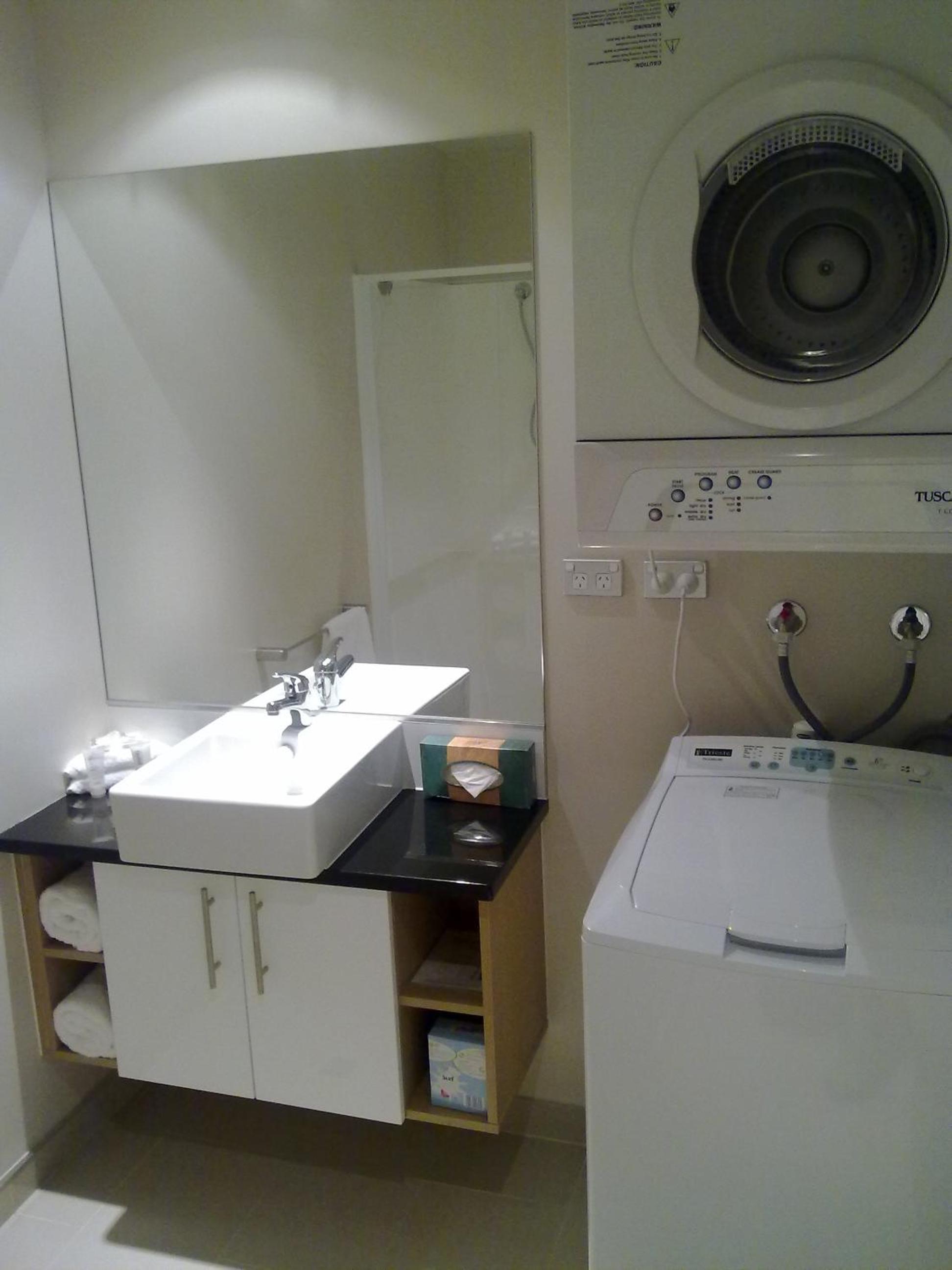 Studio Apartment - Photo 6