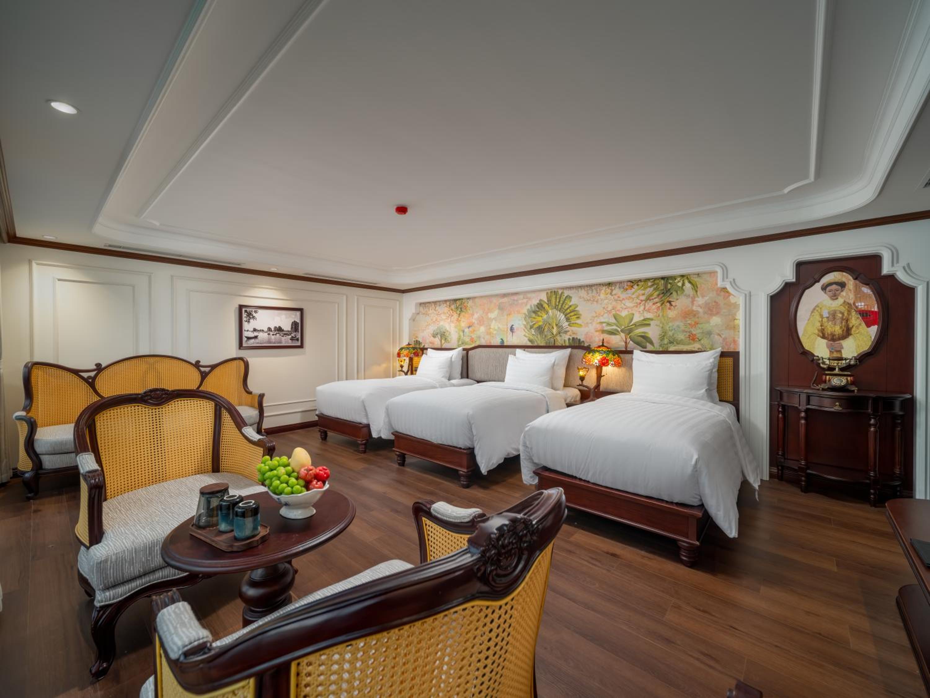 Luxury Triple Suite photo 2