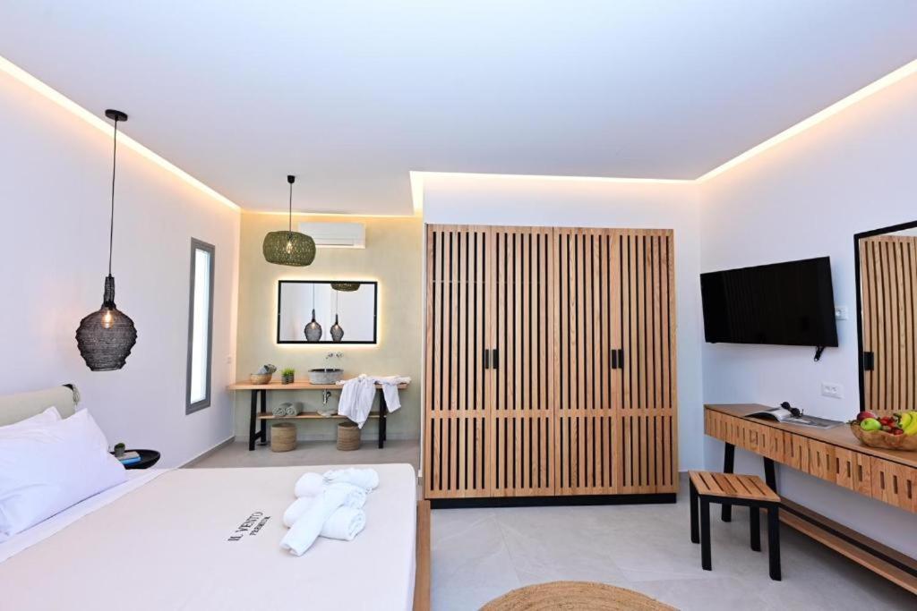 Suite with Private Pool photo 3