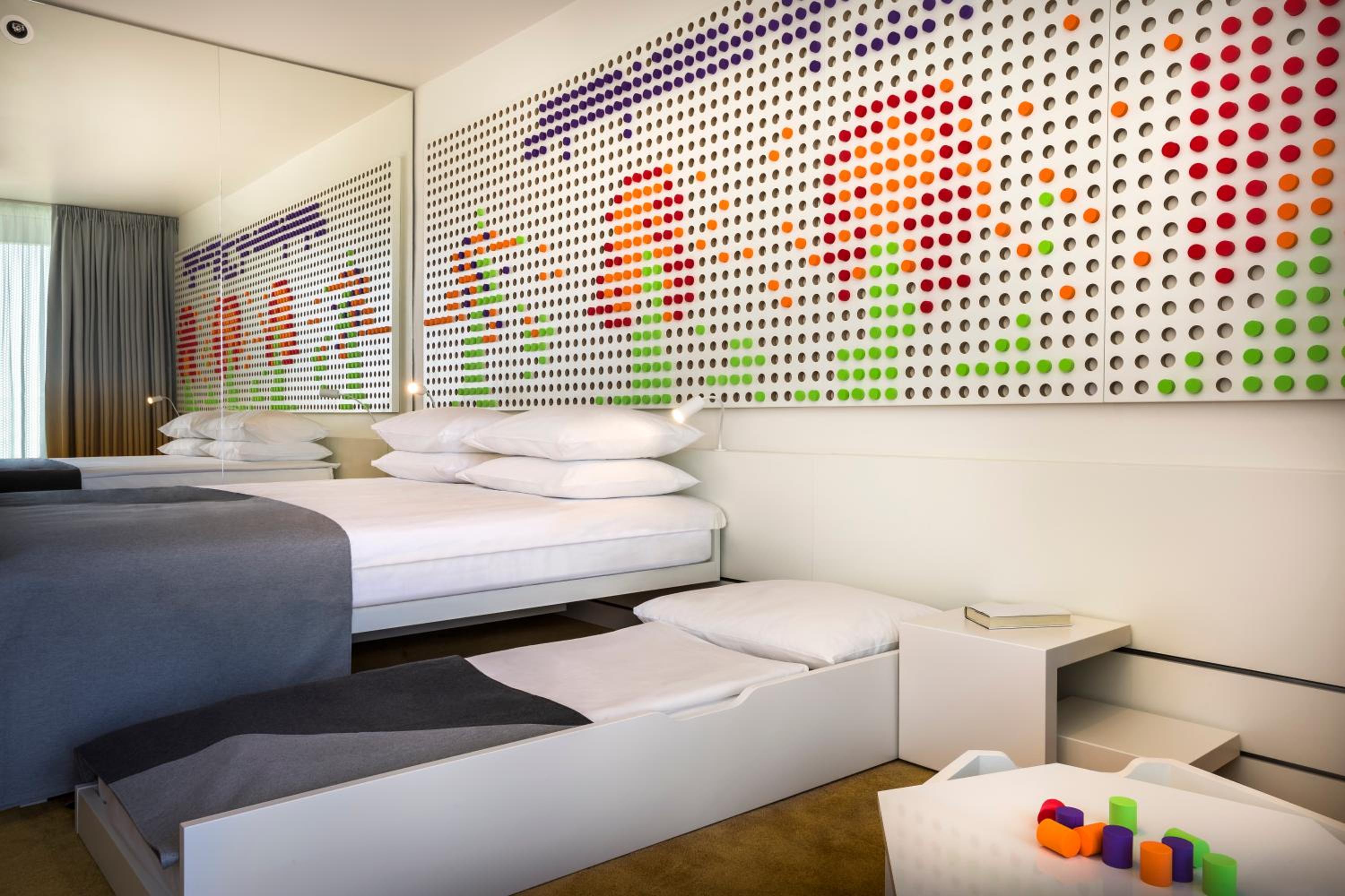 Standard Double Room with Extra Bed - Photo 5