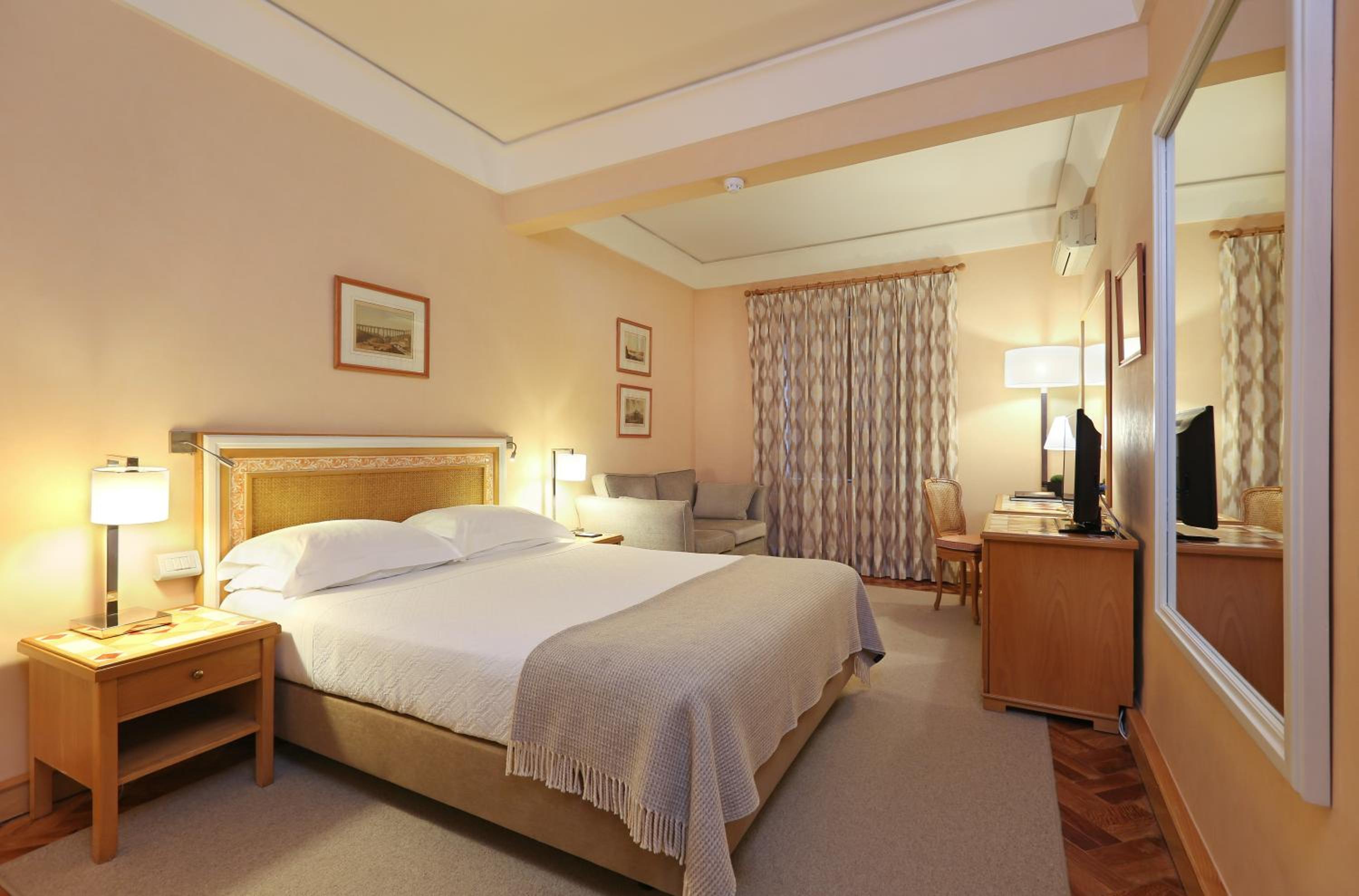 Lisboa Double or Twin Room photo 3