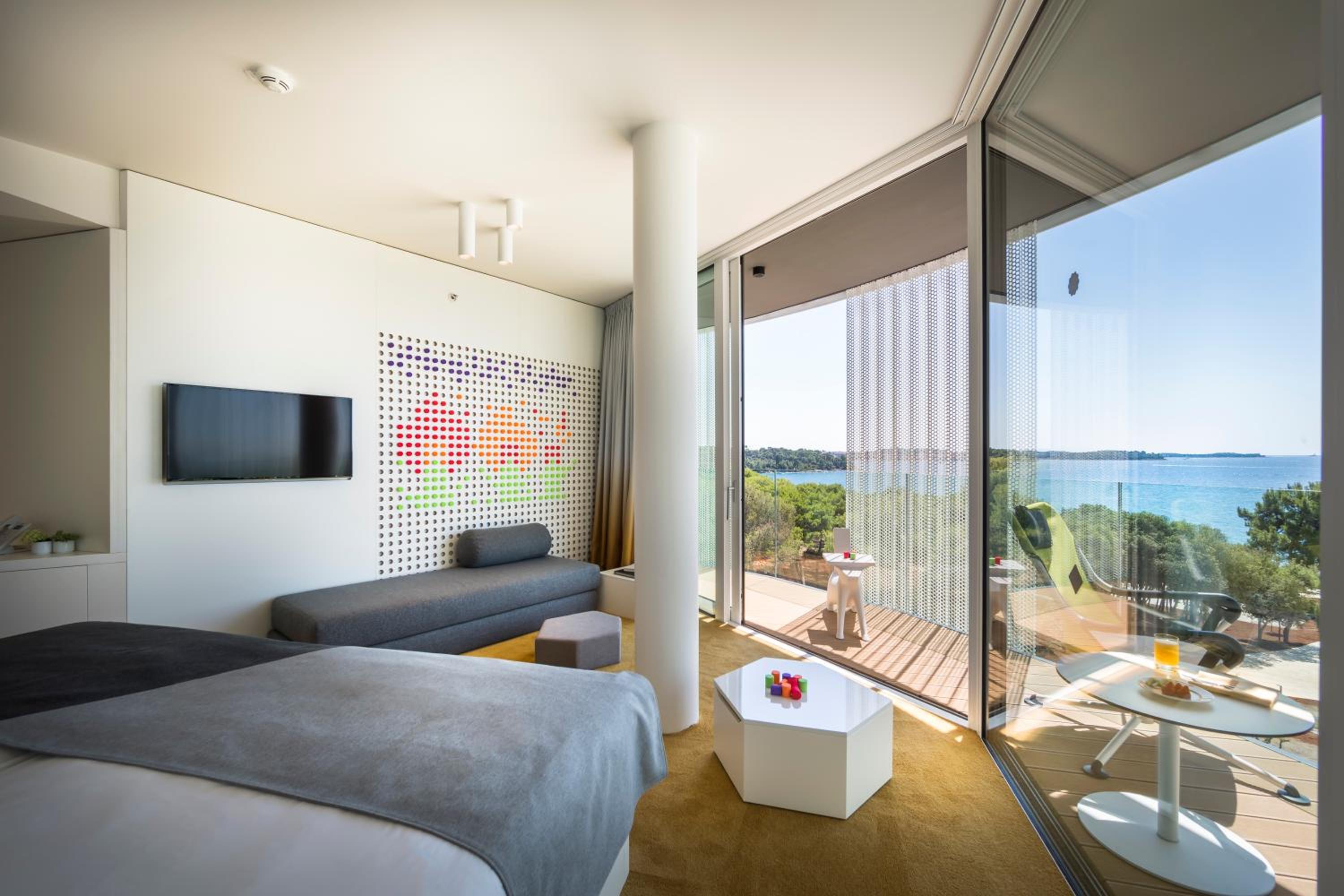Grand Double or Twin Room with Sofa Bed - Photo 3