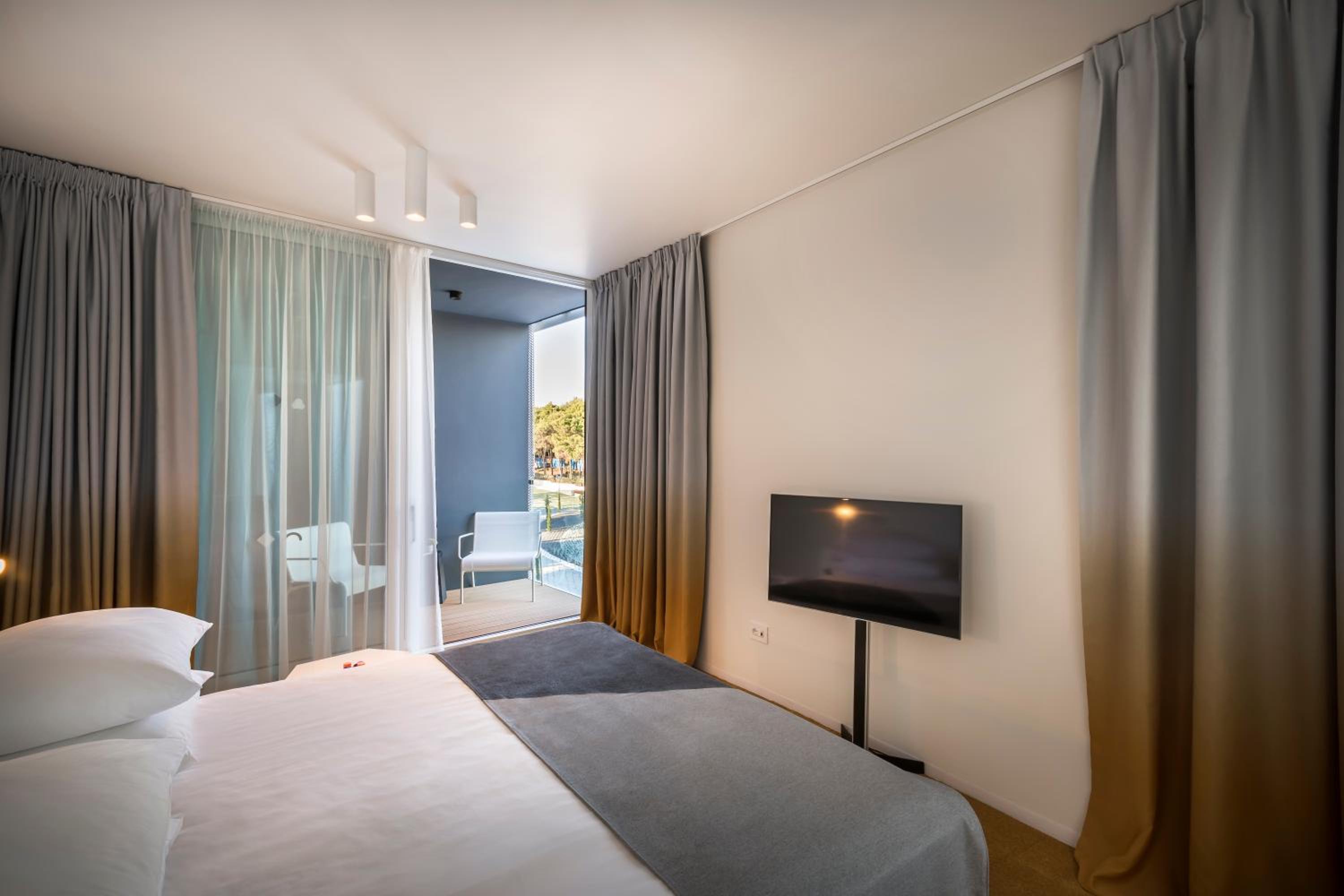 Classic Double Room - Photo 4