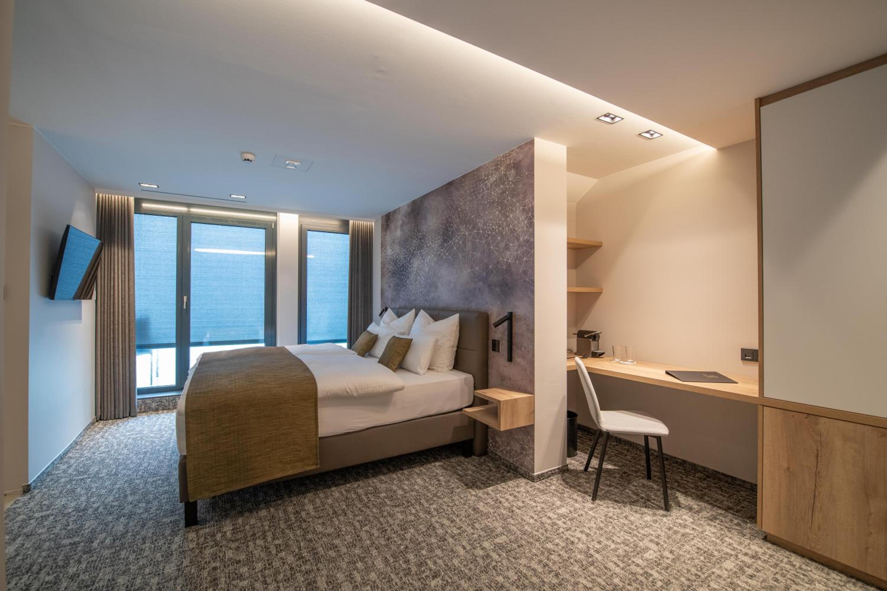 Deluxe Double Room with Balcony