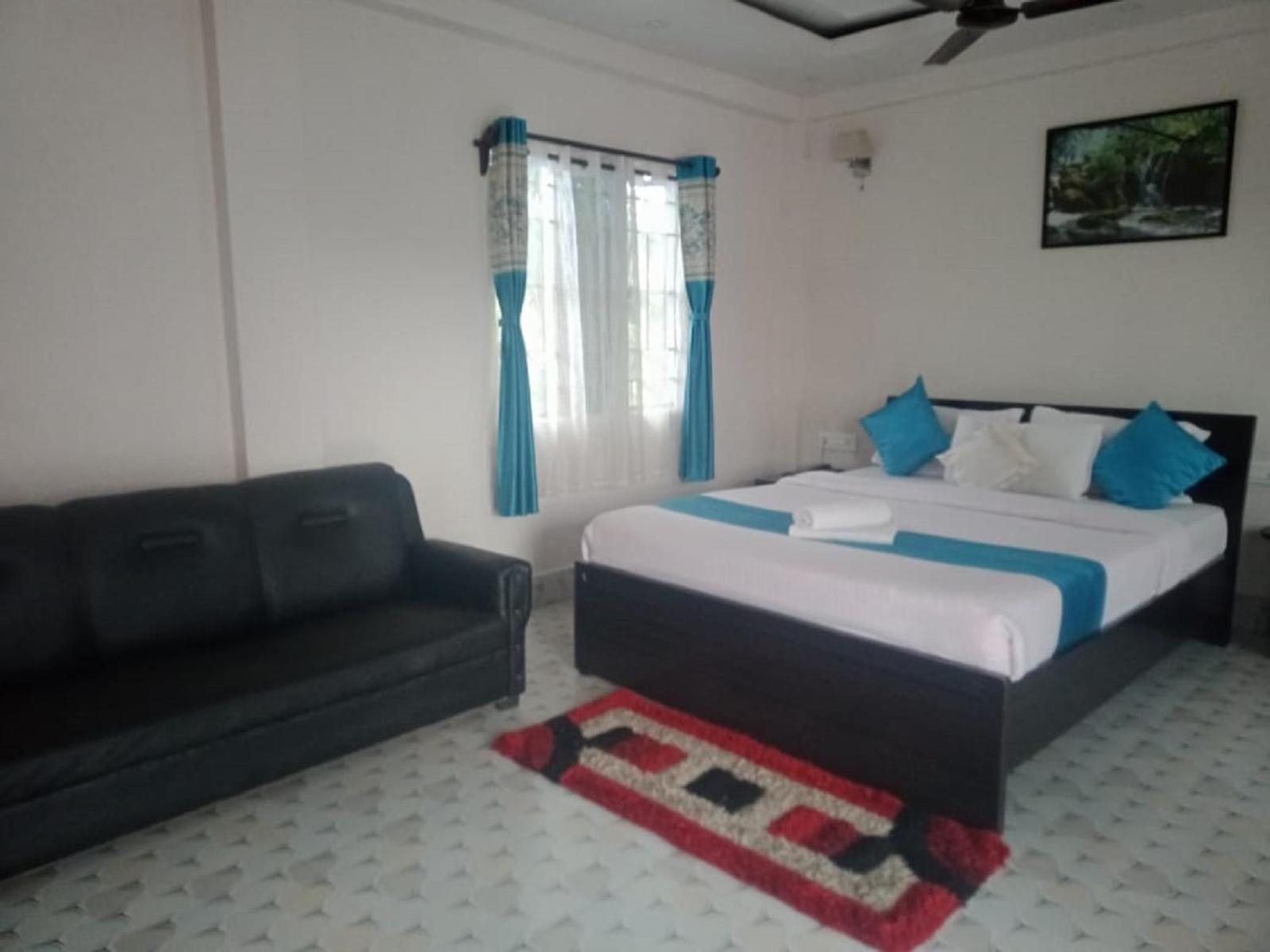 Deluxe Double or Twin Room photo 2