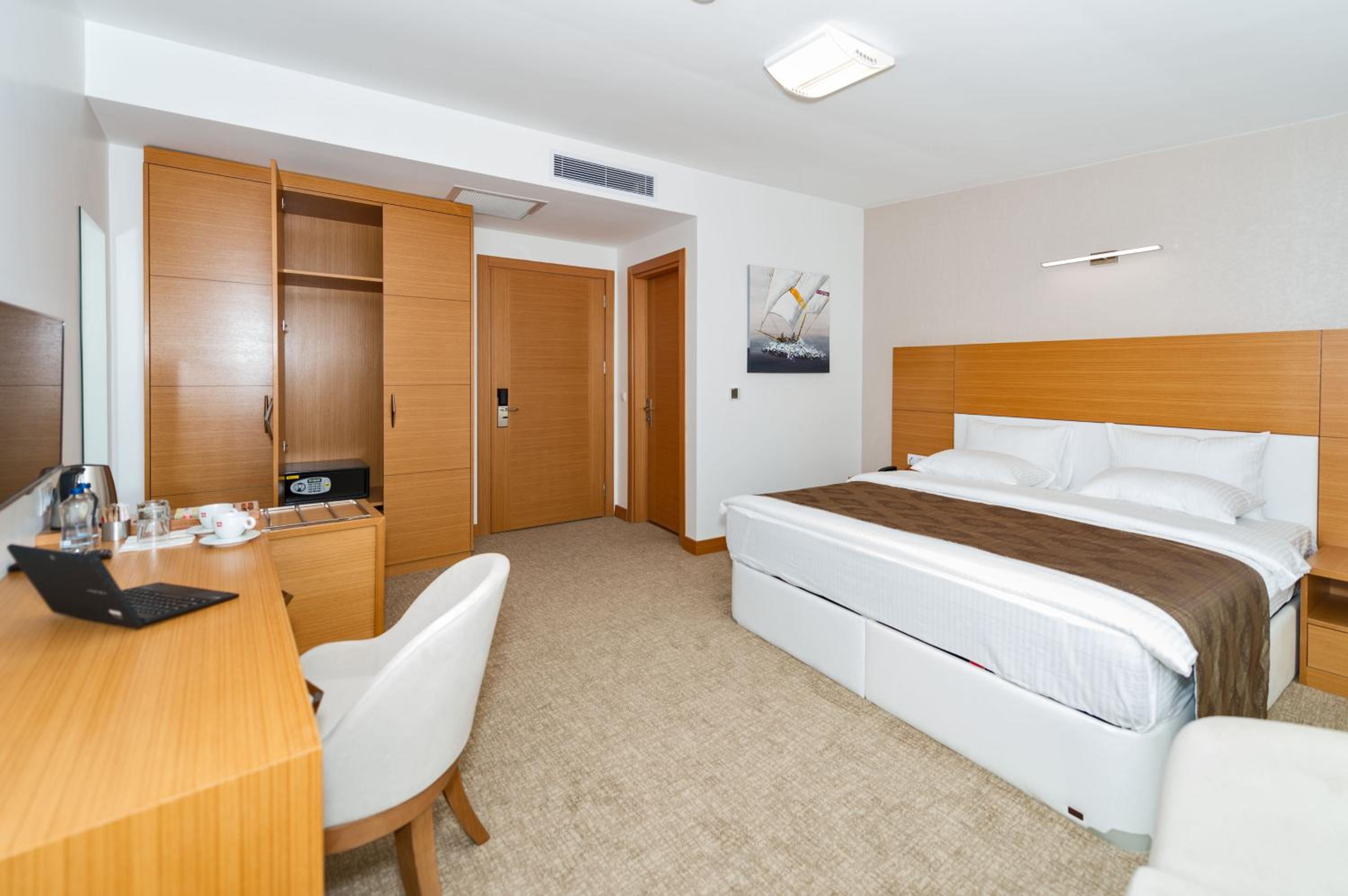 Superior Double Room photo 3