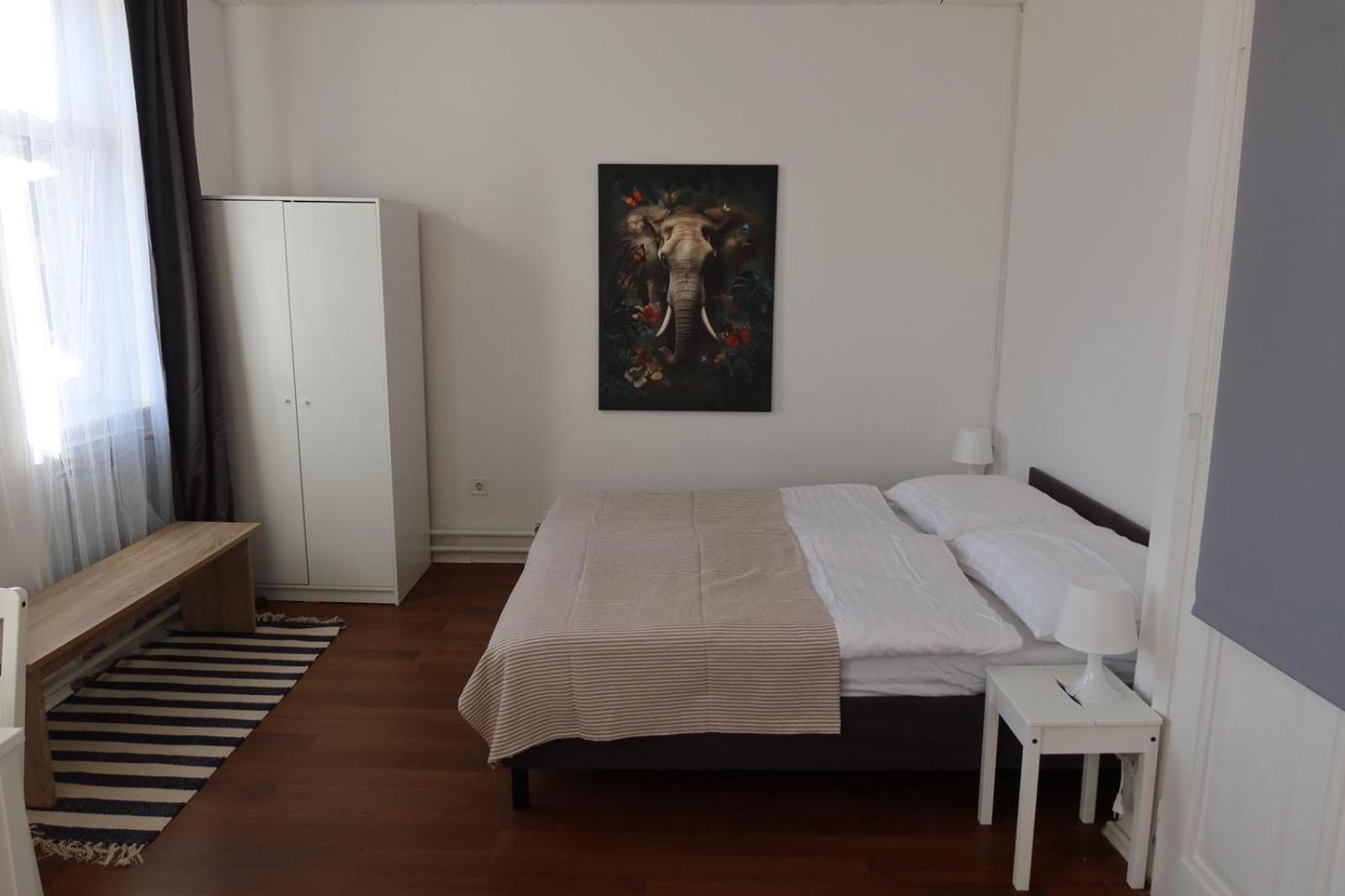 King Studio with Sofa Bed photo 2