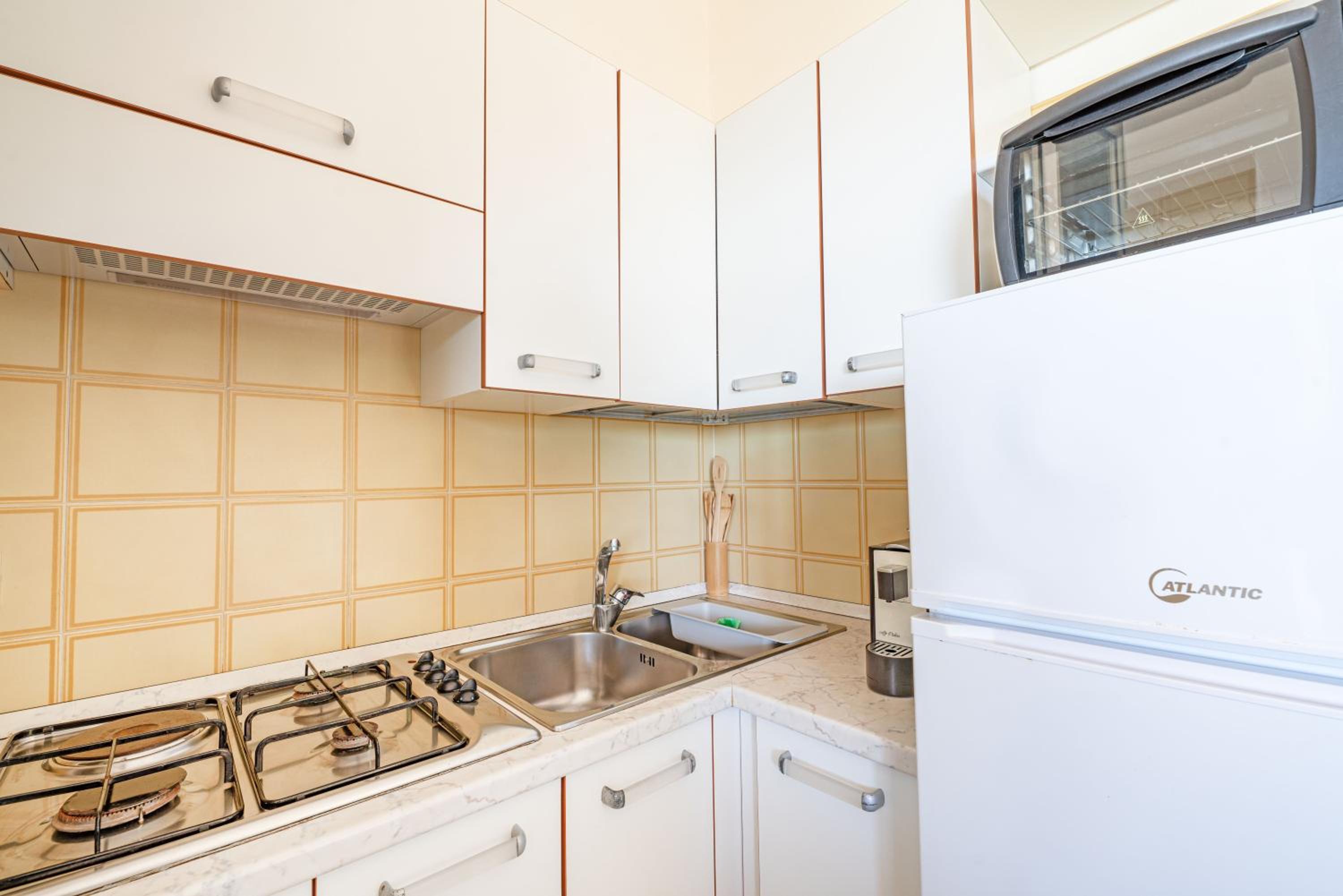 Three-Bedroom Vacation Home  photo 2