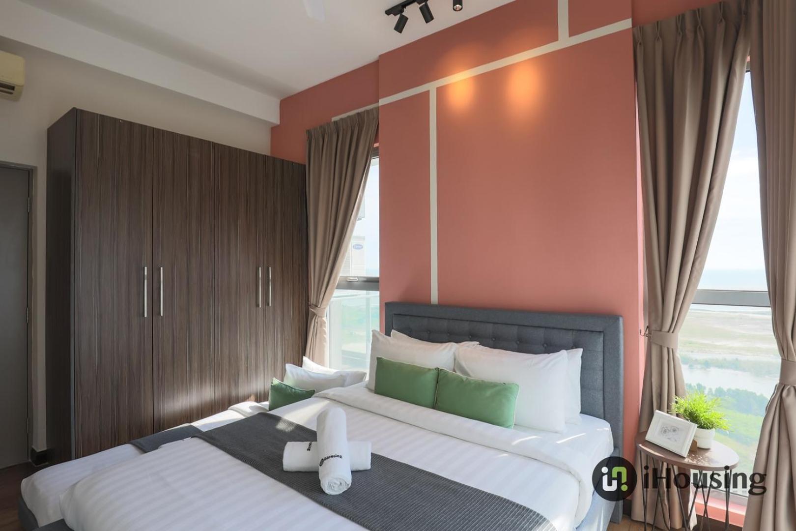 Two-Bedroom Deluxe Apartment - Photo 6