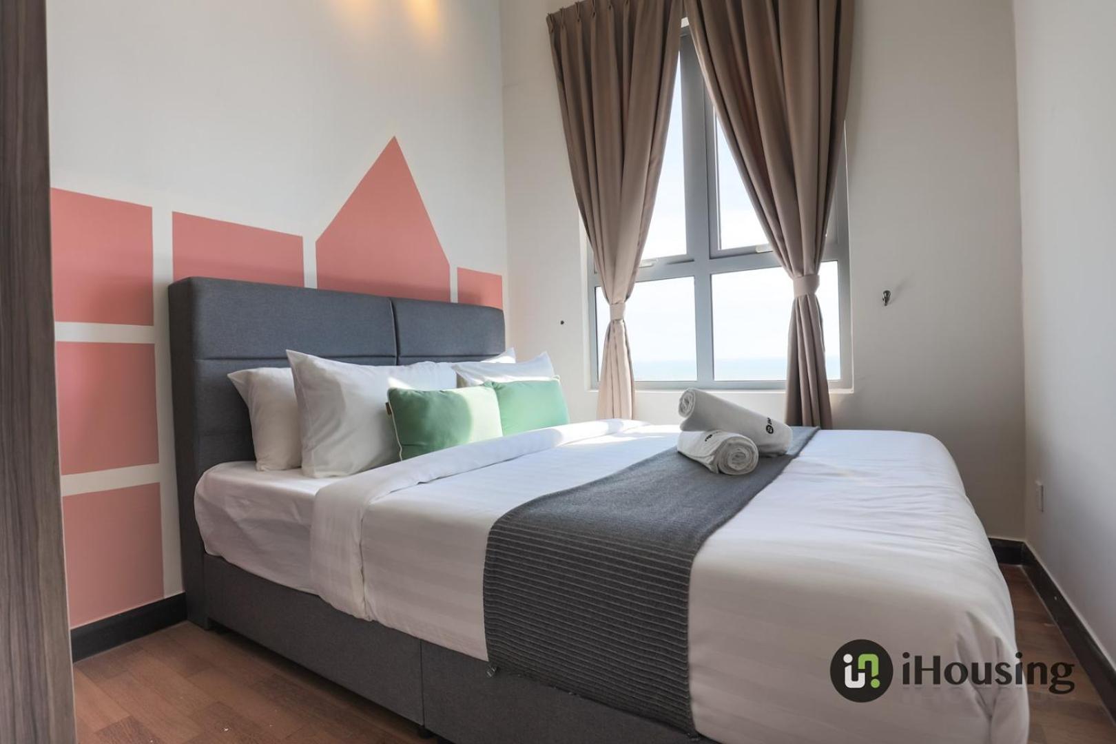 Two-Bedroom Deluxe Apartment - Photo 8