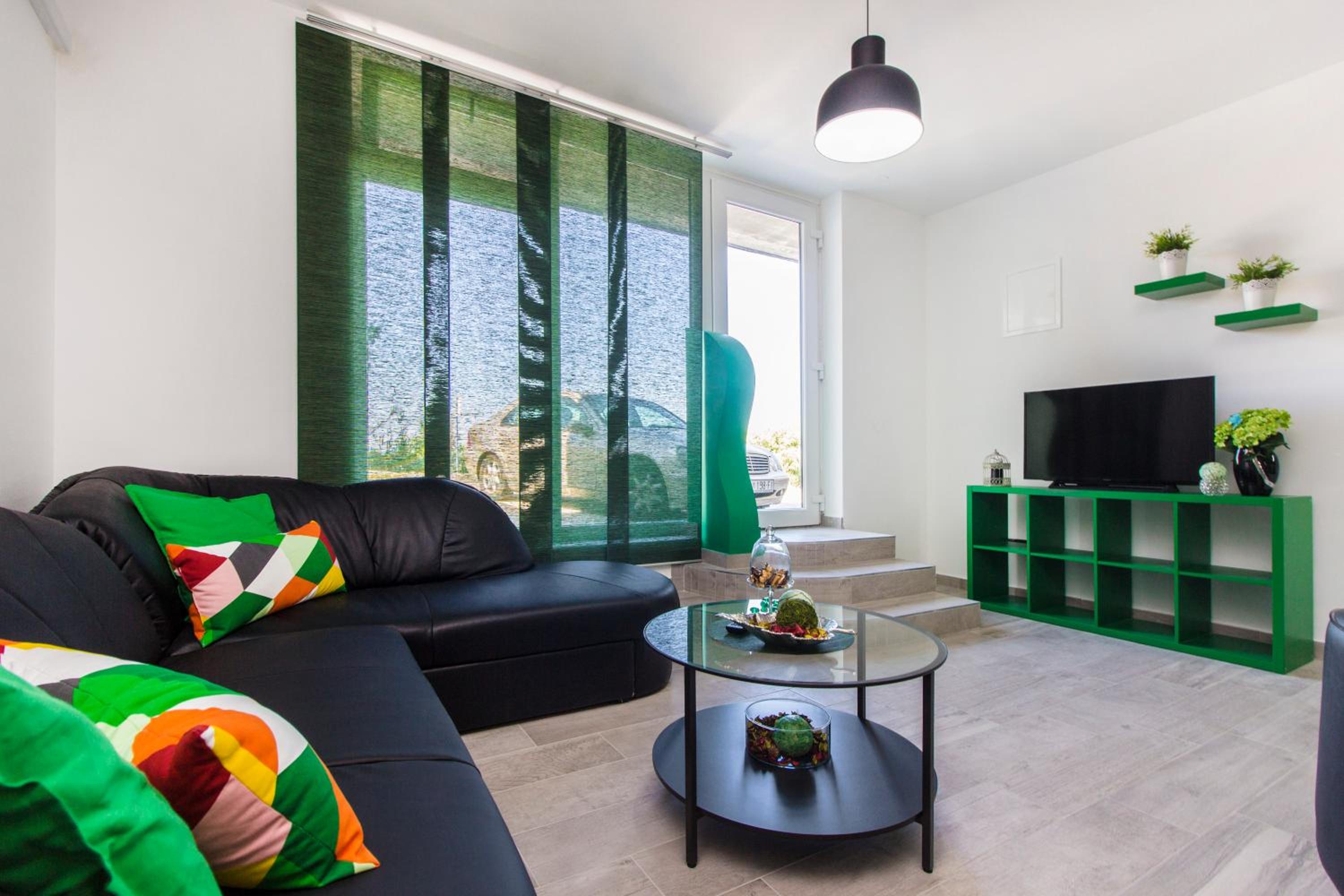 Deluxe Apartment