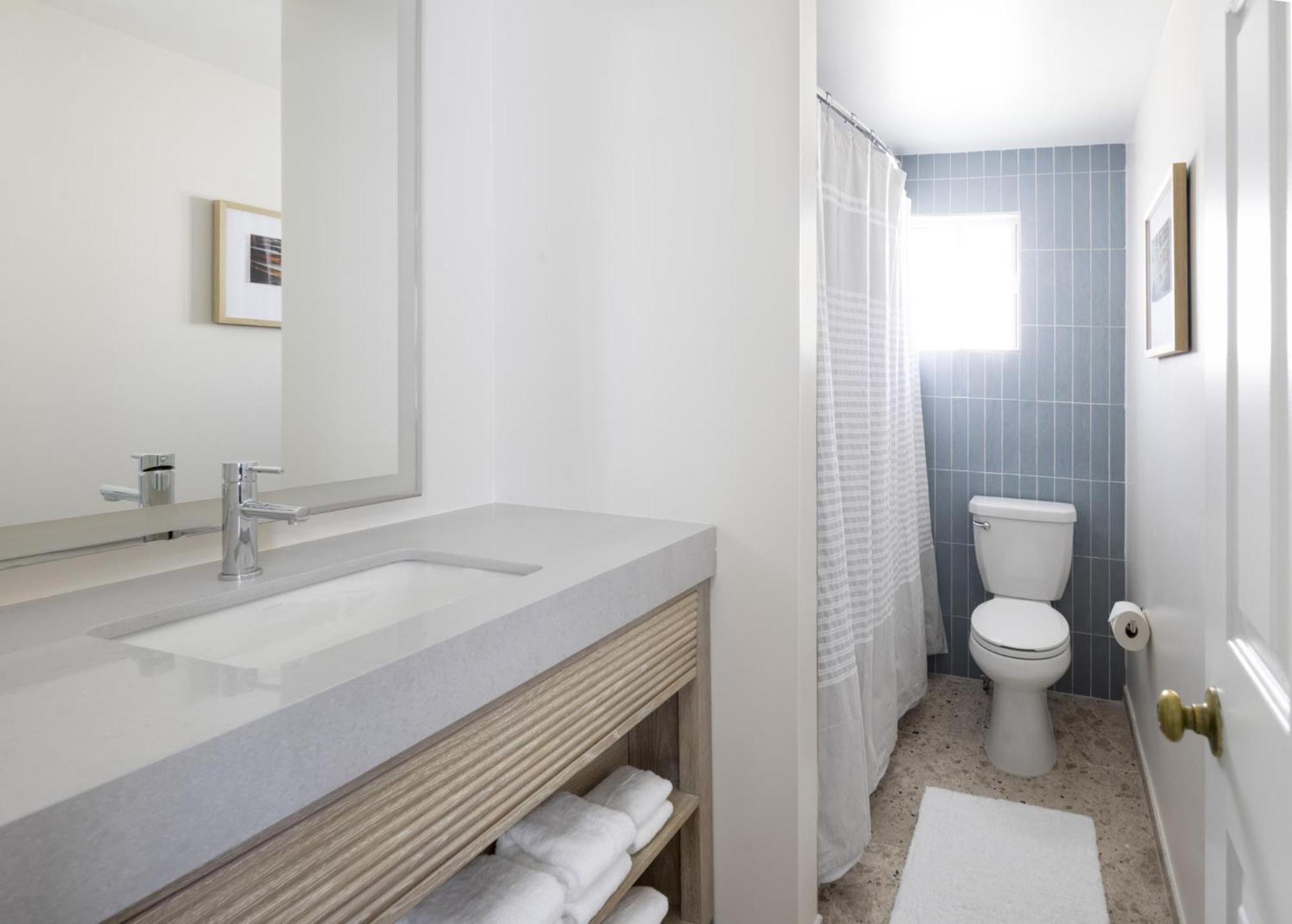 Quadruple Room - Photo 2