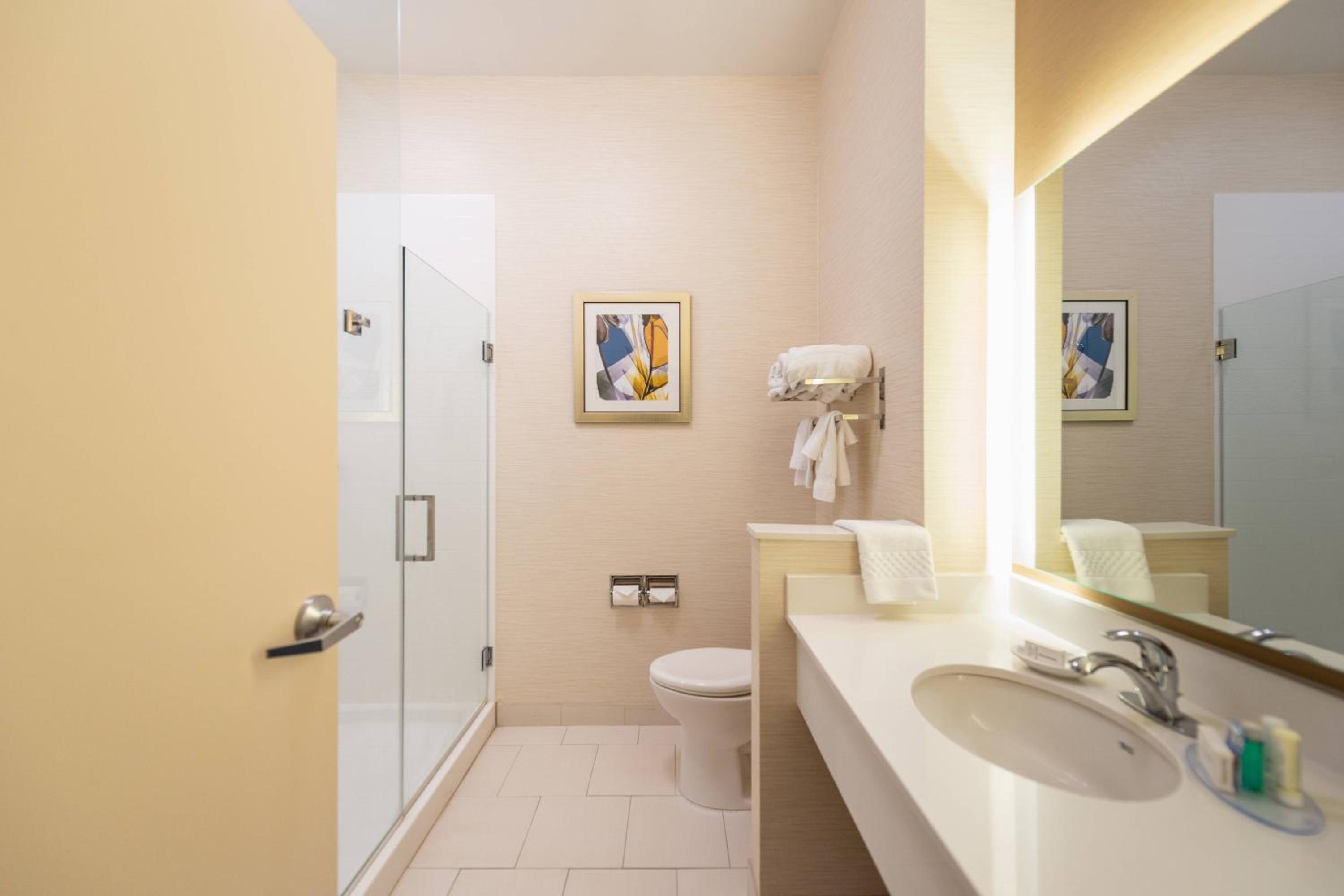 One-Bedroom King Suite with Sofa Bed - Hearing Accessible photo 1