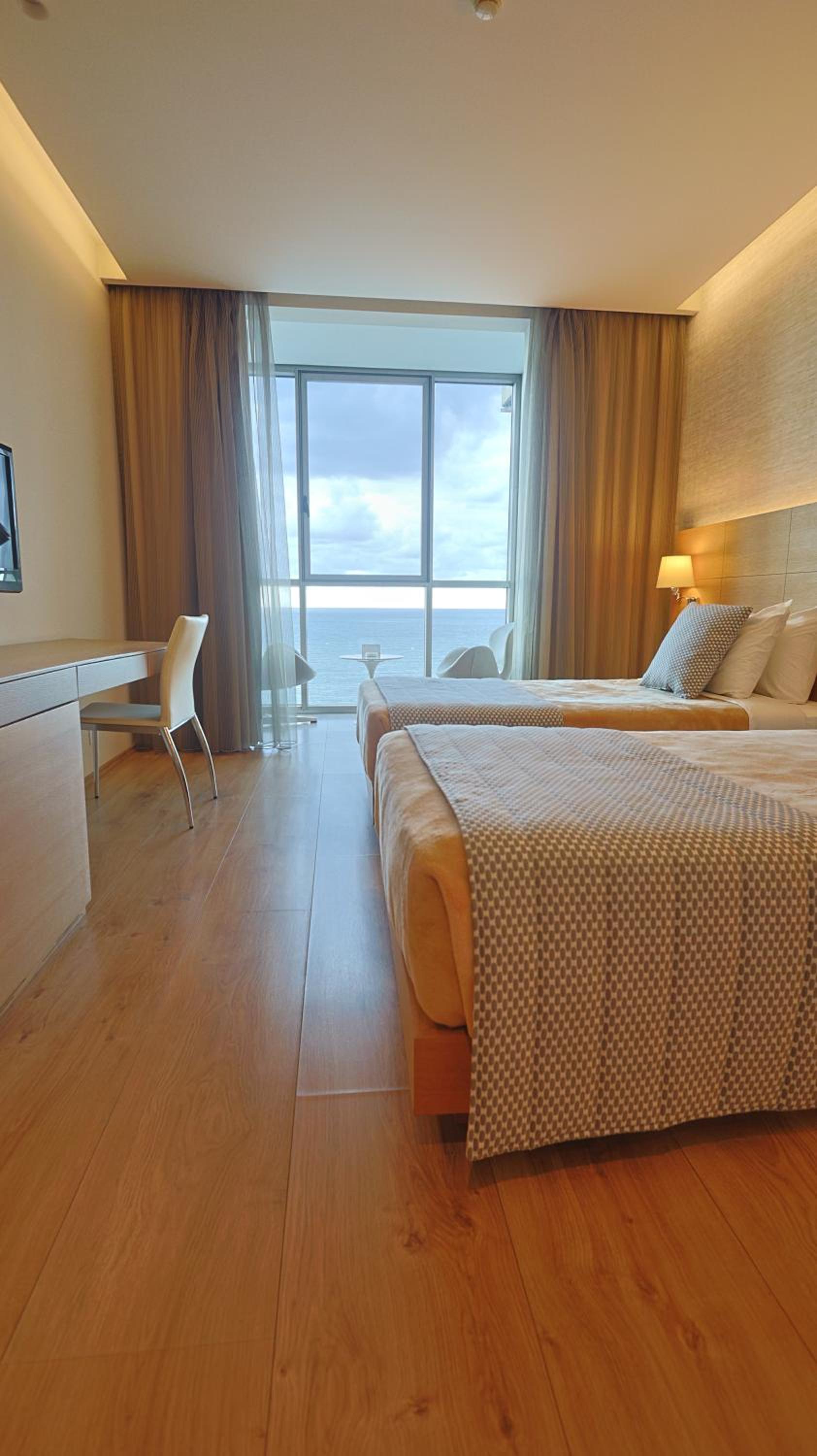 Deluxe Twin Room with Sea View