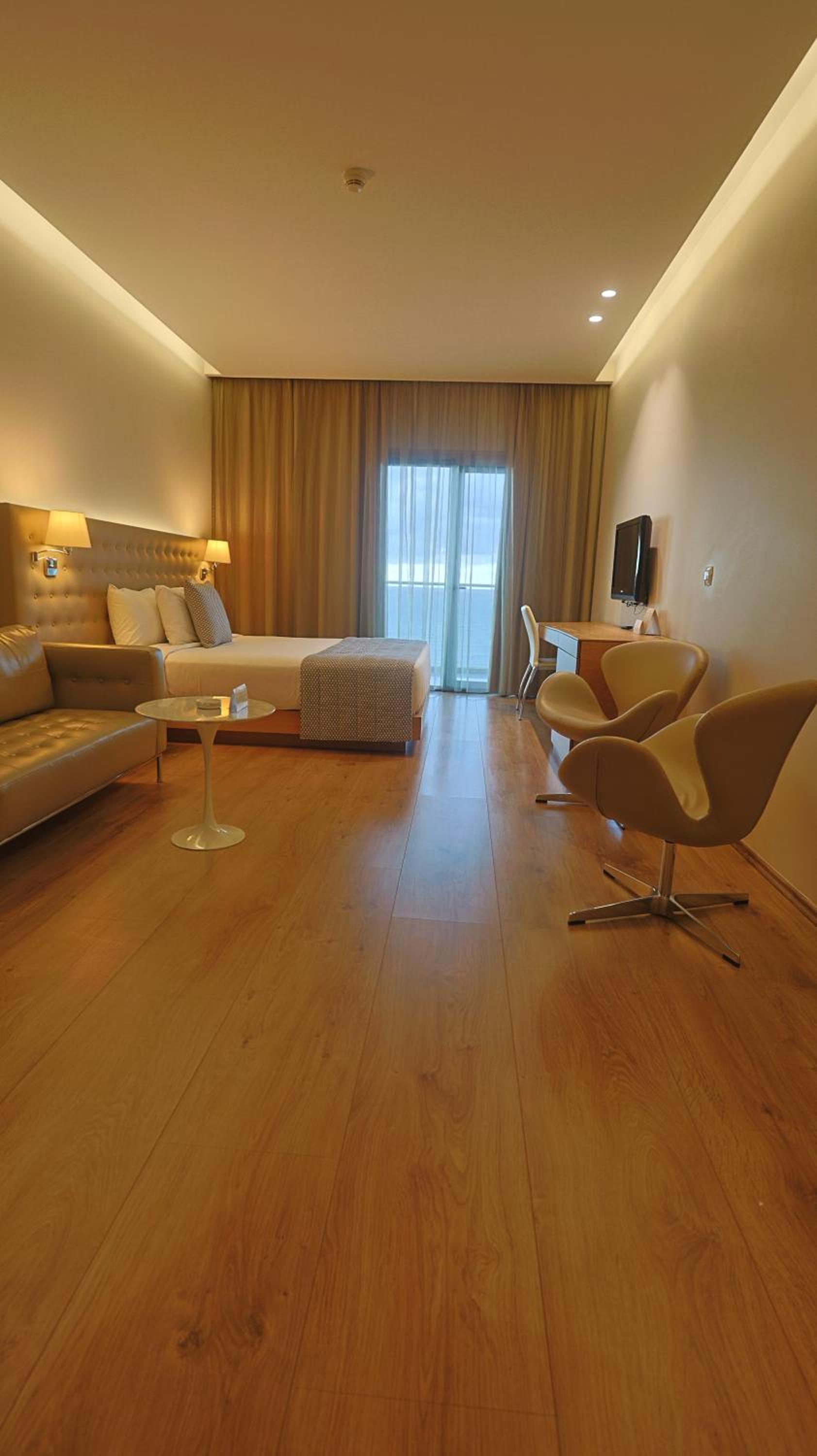 Superior Queen Room