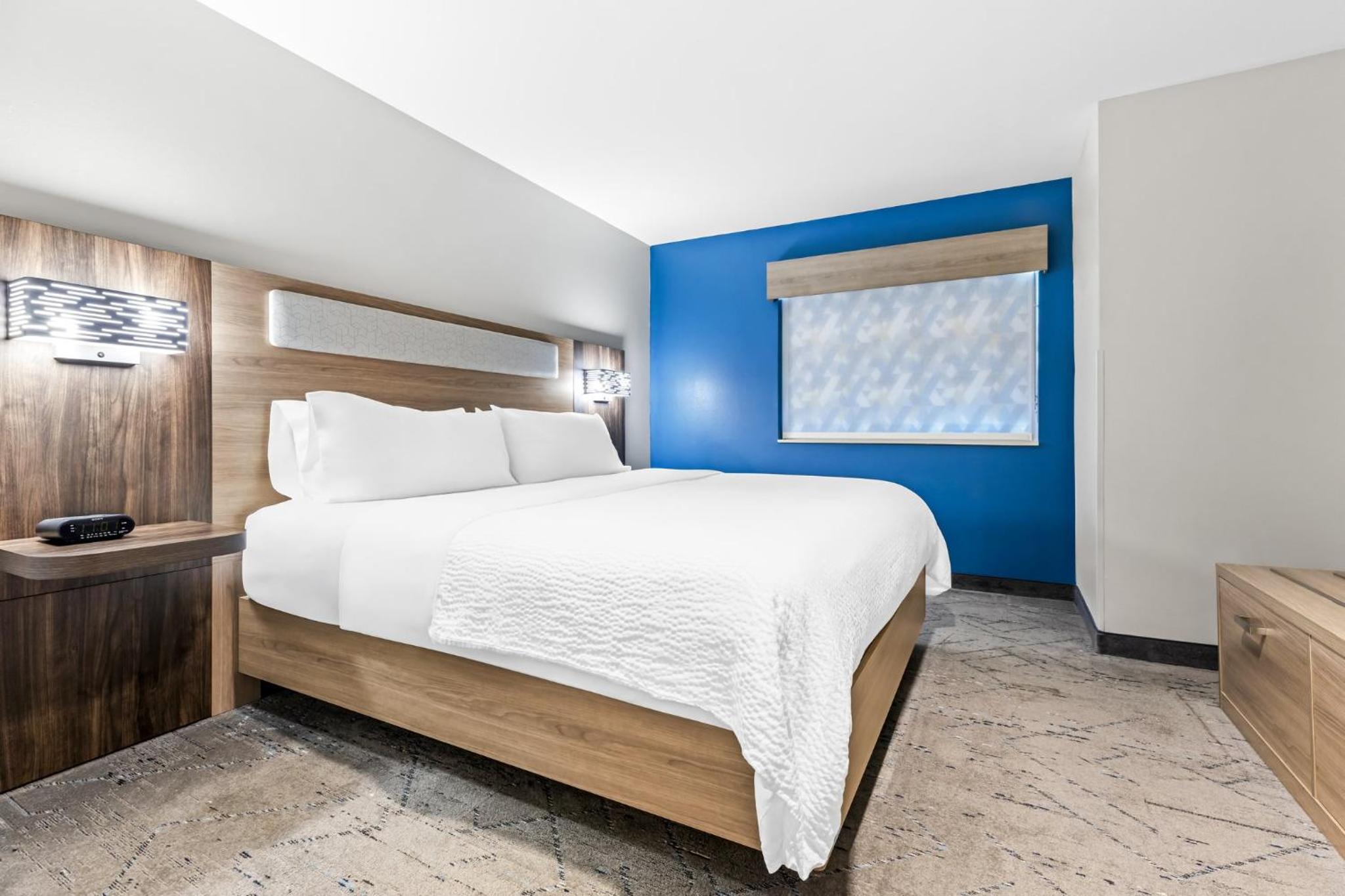 King Suite - Photo 1