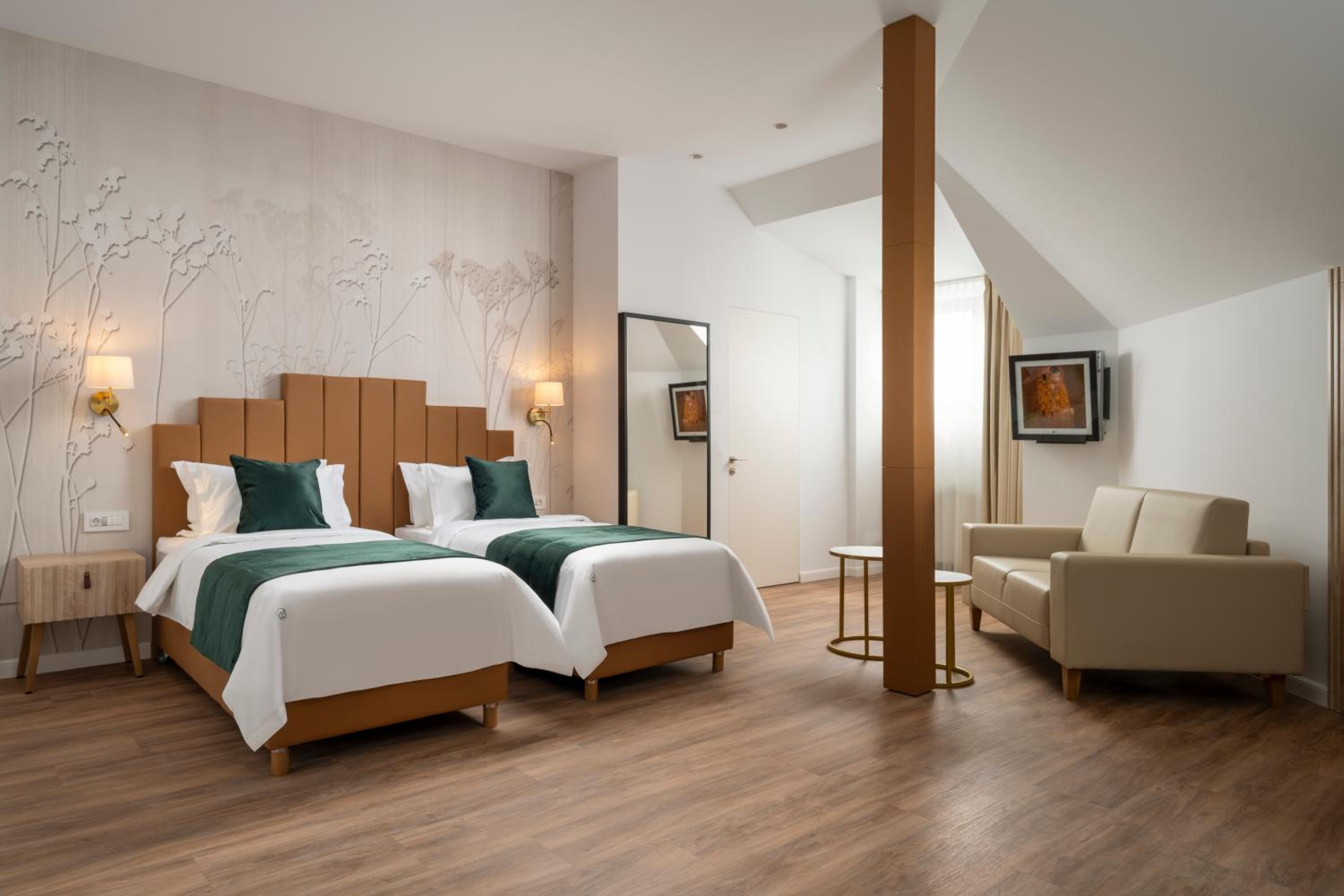 Twin Premium Room