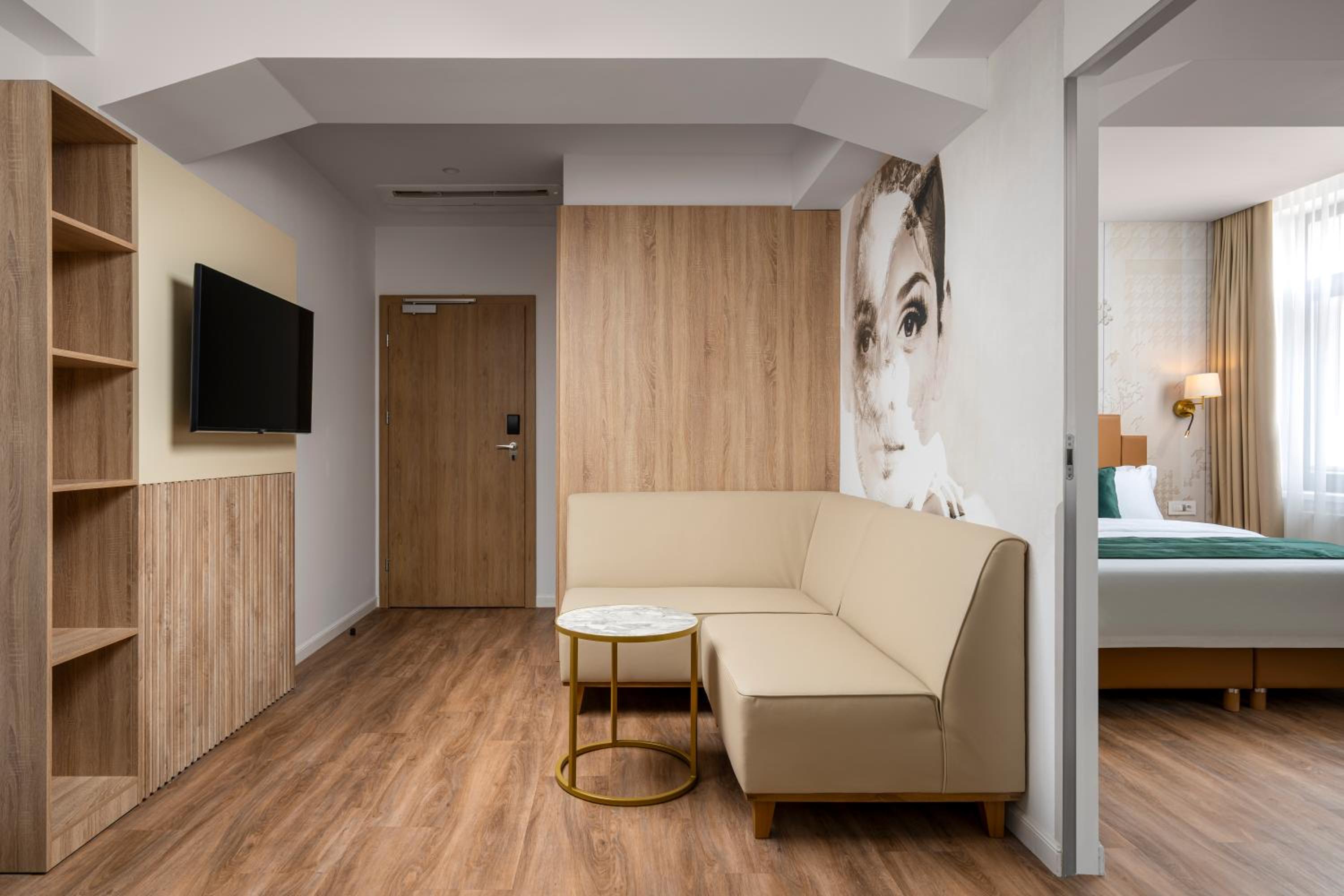 One-Bedroom Suite