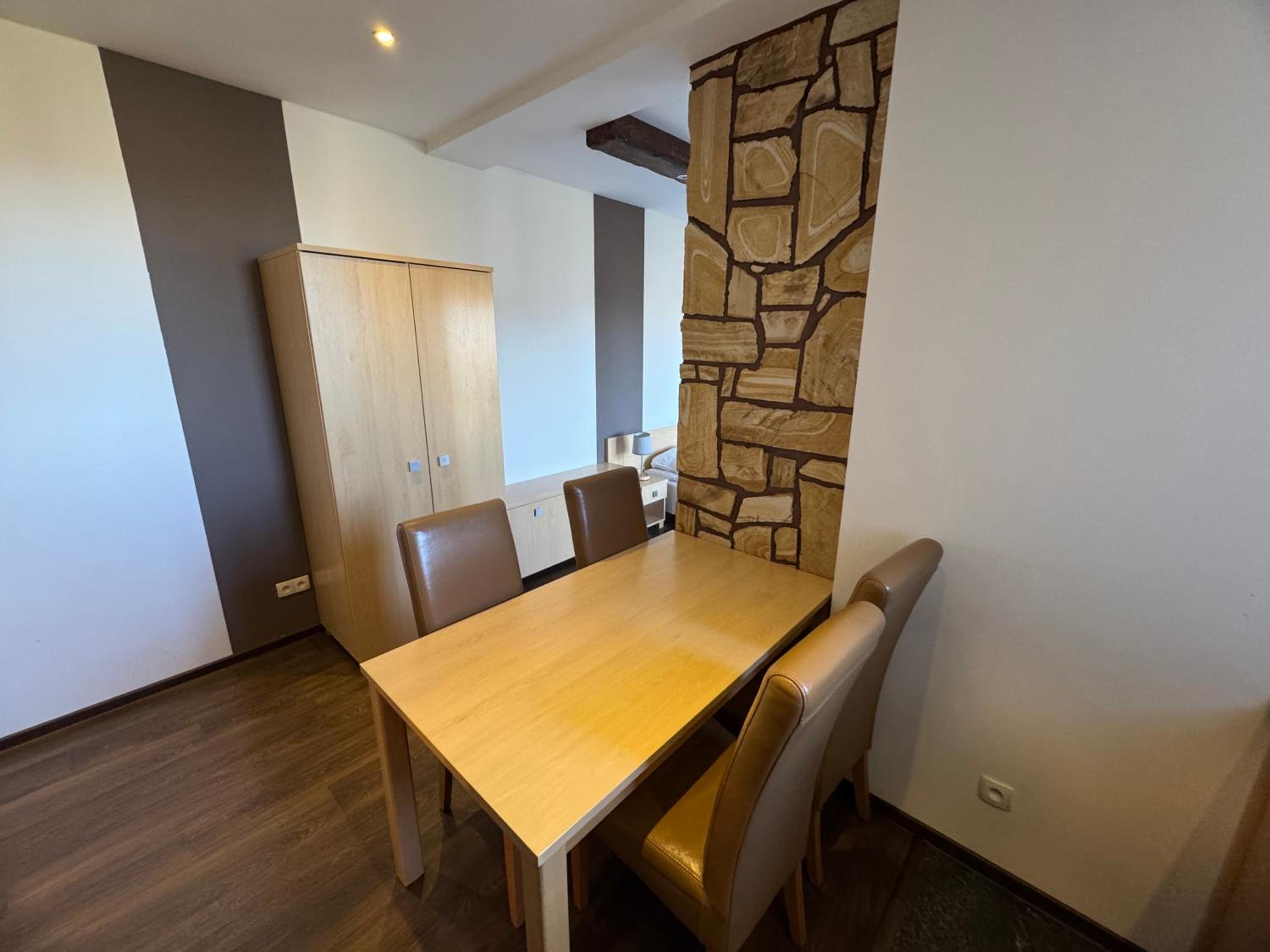 One-Bedroom Apartment with Balcony photo 2