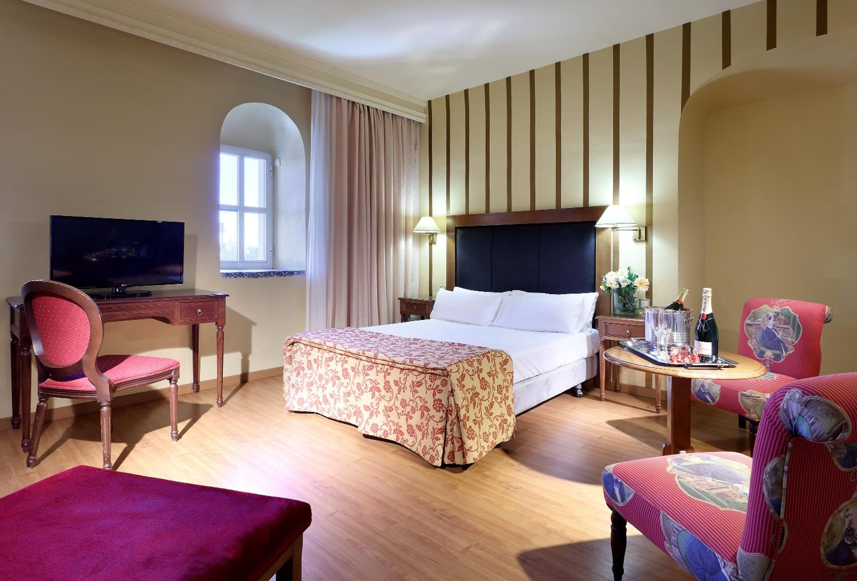 Double or Twin Room - Photo 1