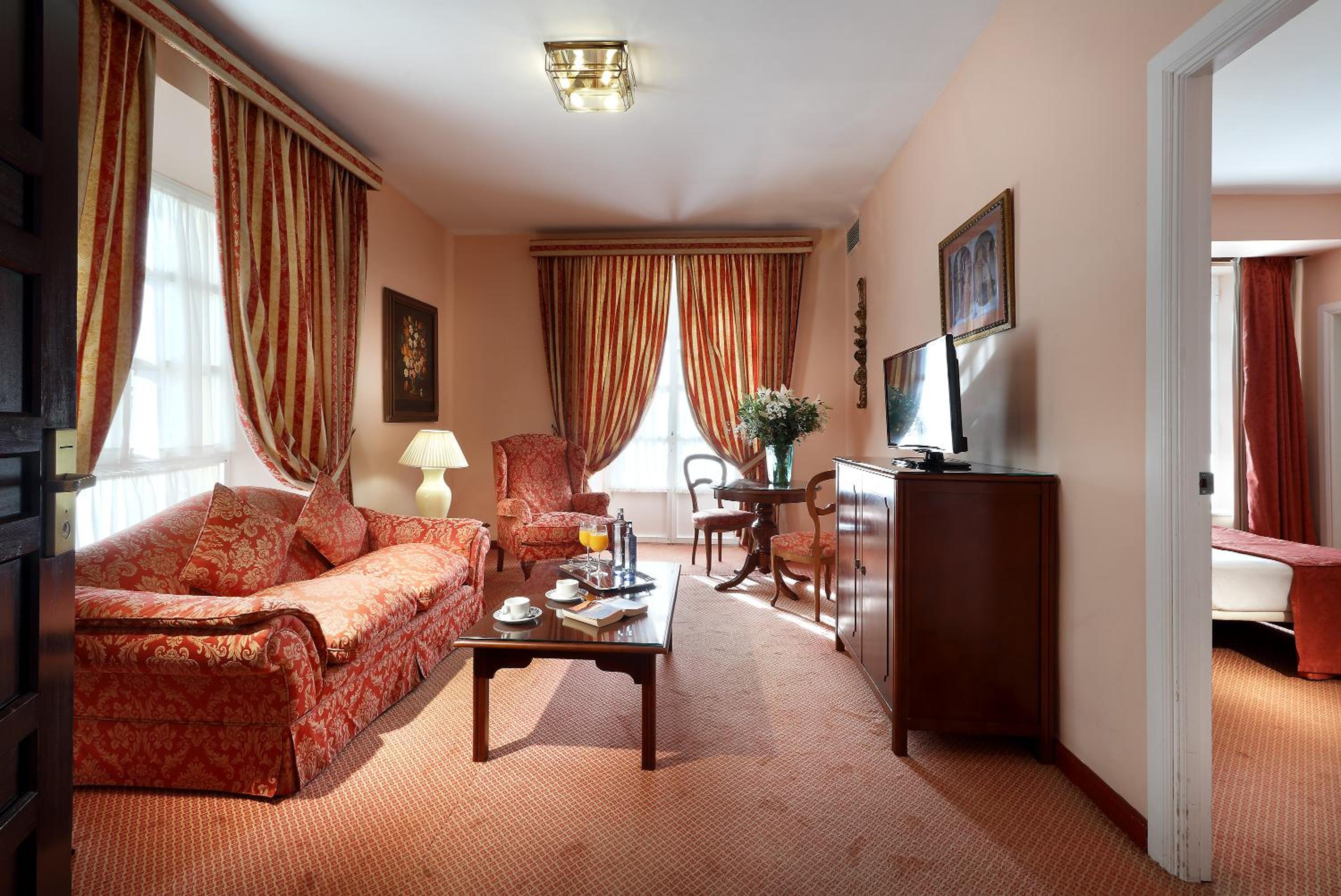 Junior Suite - Photo 2