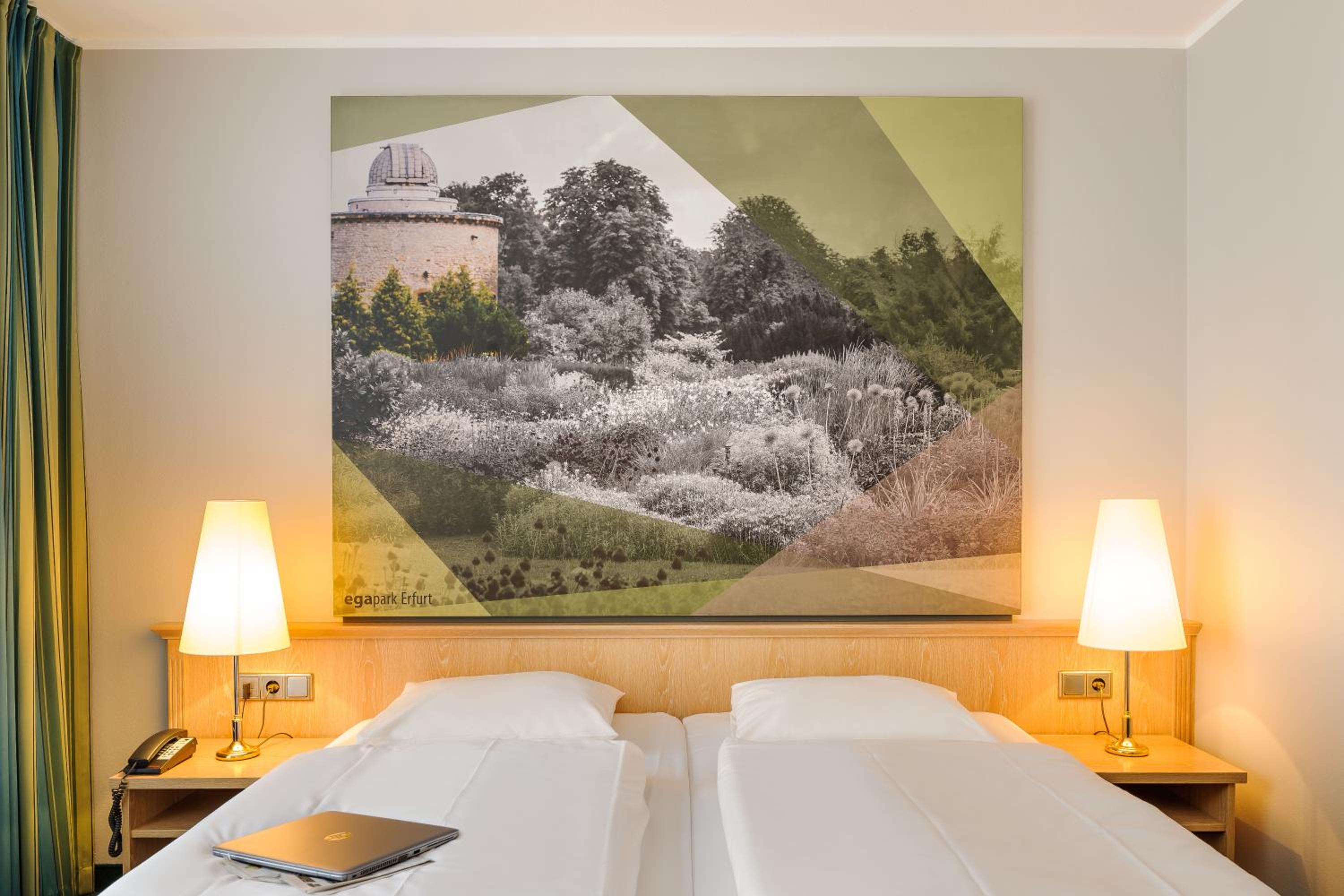 Standard Twin Room - Photo 1