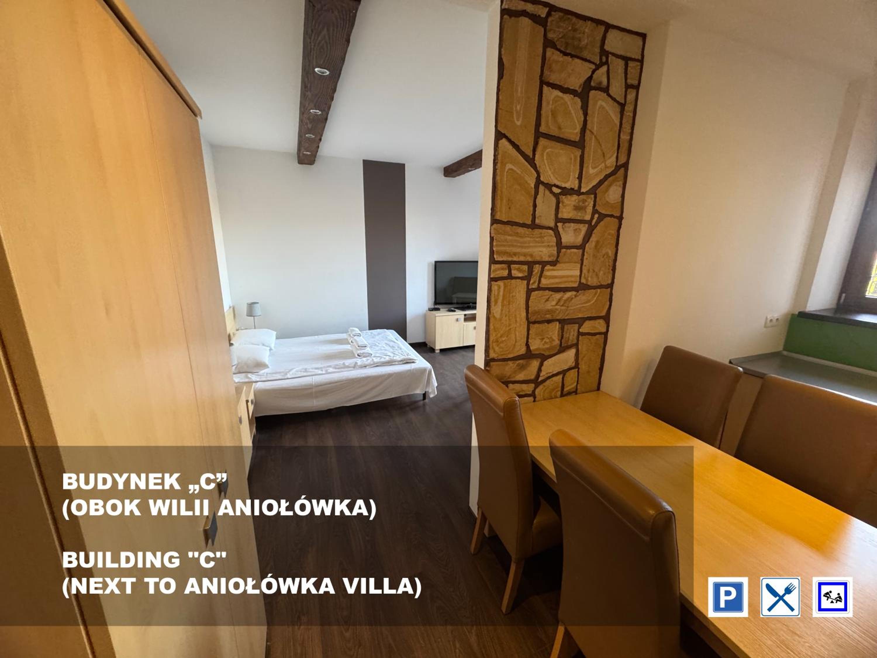 One-Bedroom Apartment with Balcony photo 1