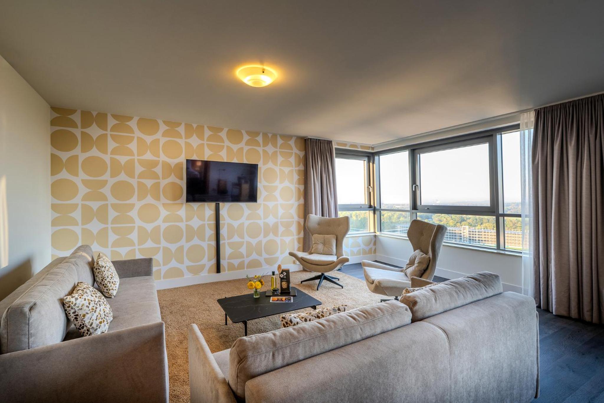 Executive Suite photo 3